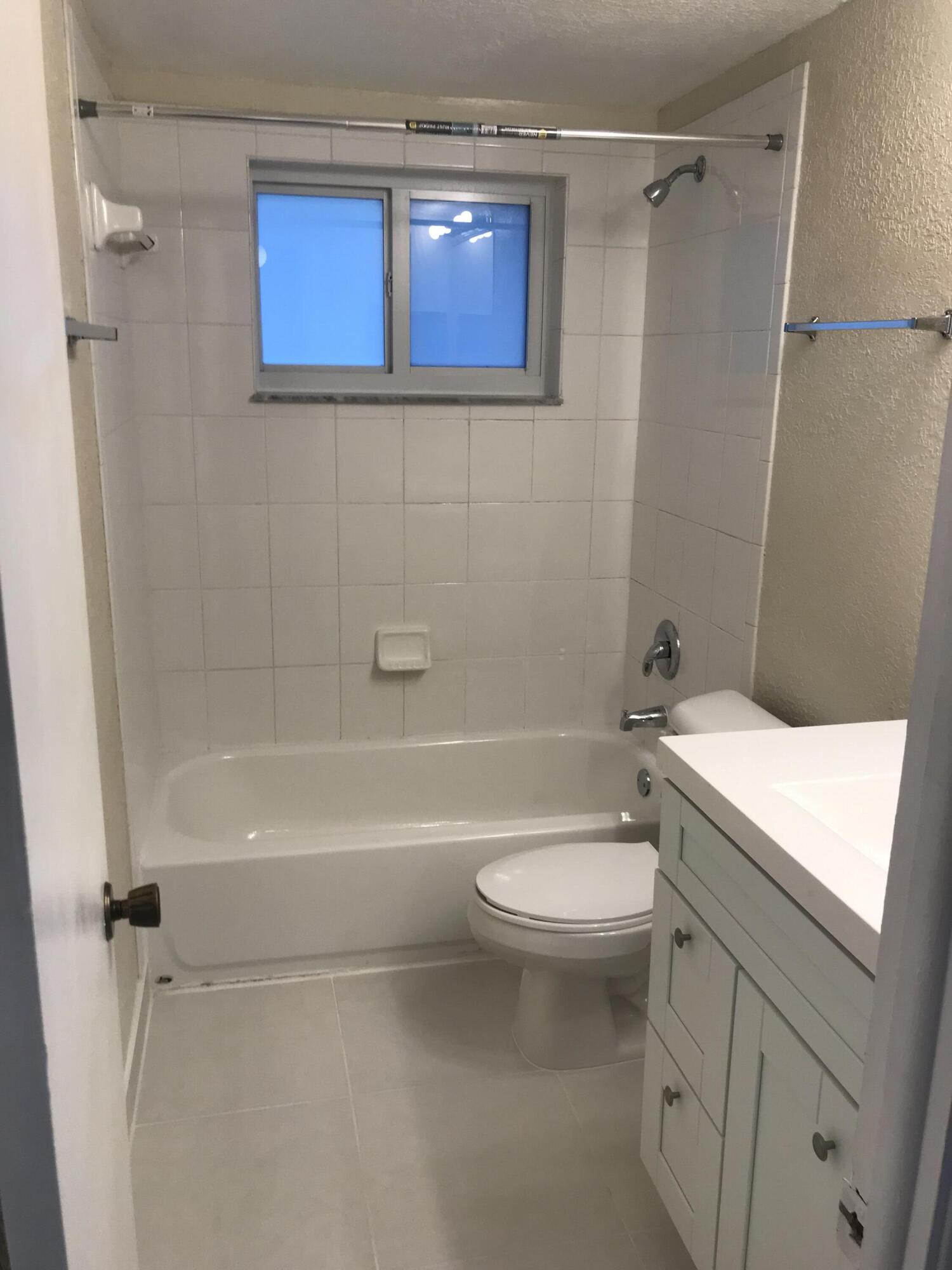 7850 Camino Real #O-201, Miami FL 33143