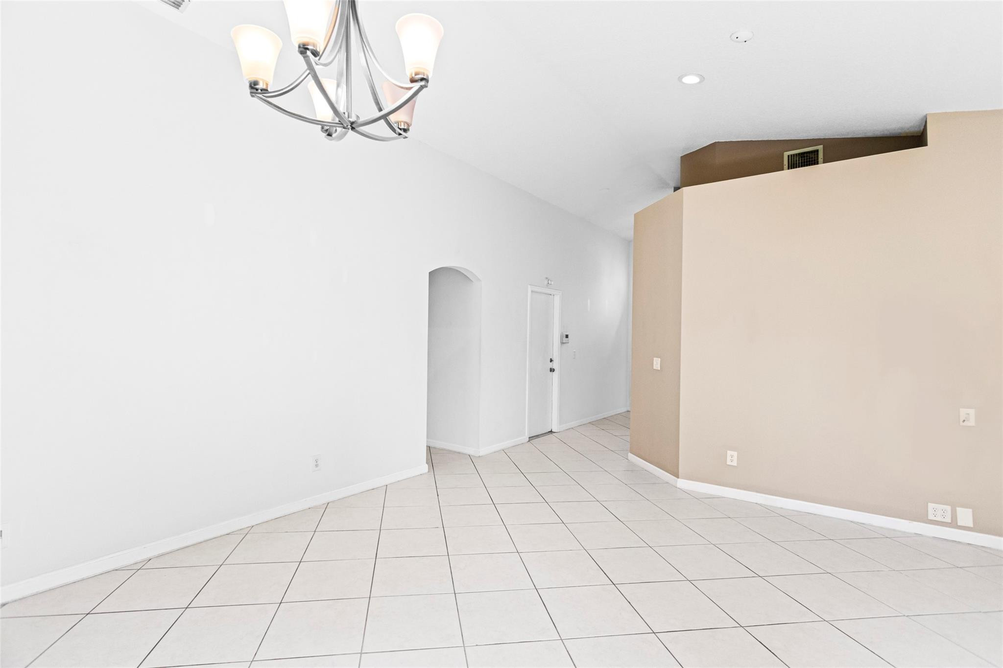 15250 SW 49TH, Davie FL 33331