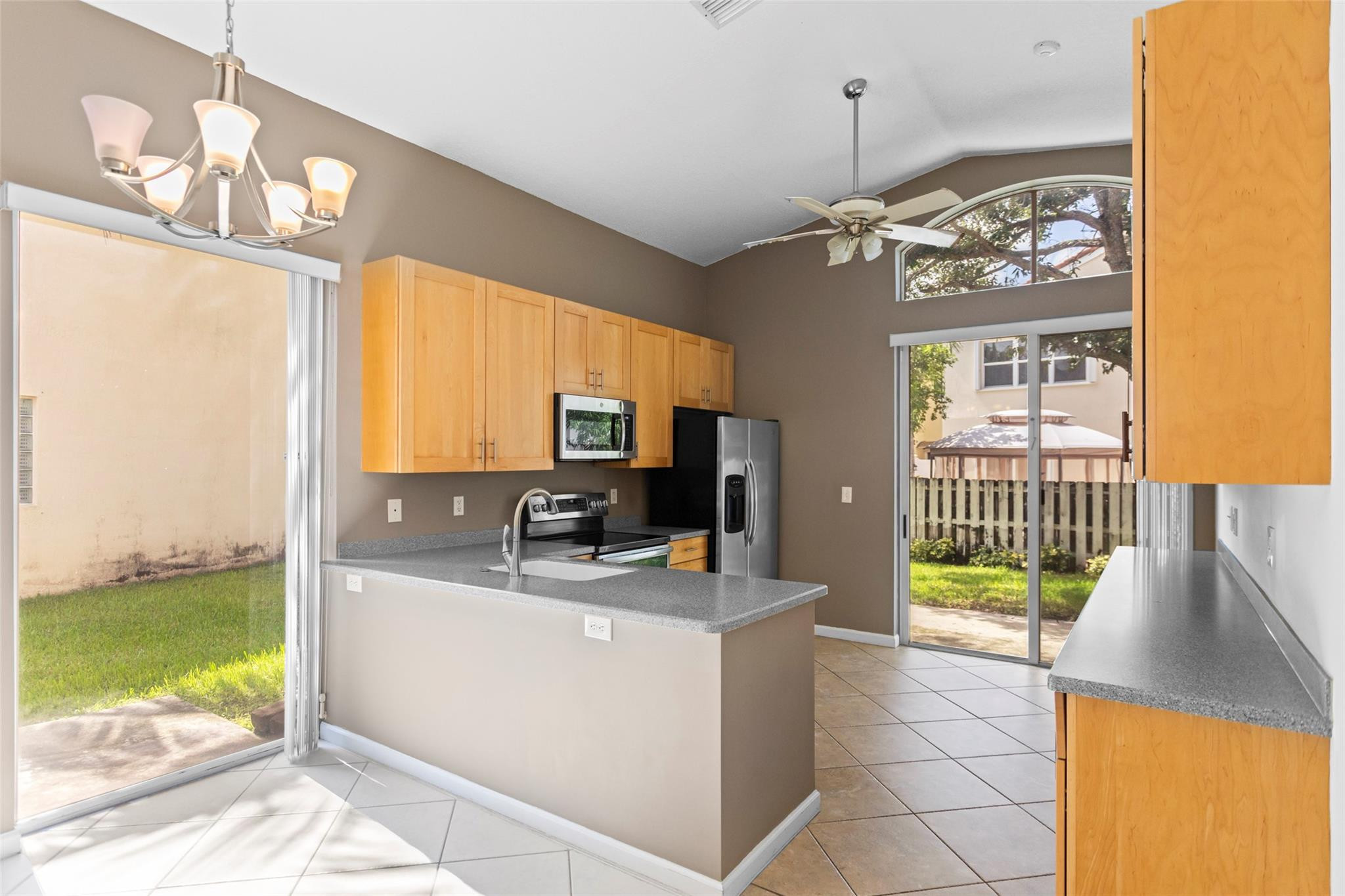 15250 SW 49TH, Davie FL 33331