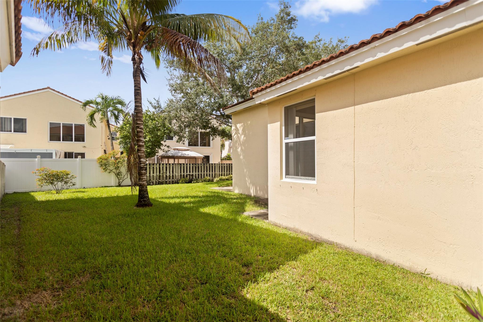 15250 SW 49TH, Davie FL 33331