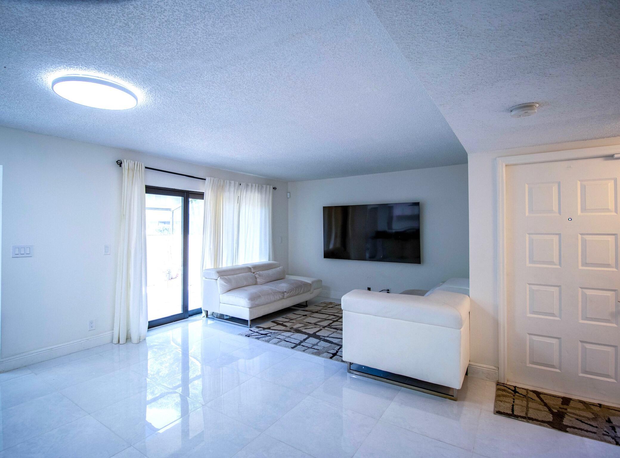 3810 NW 23RD, Coconut Creek FL 33066