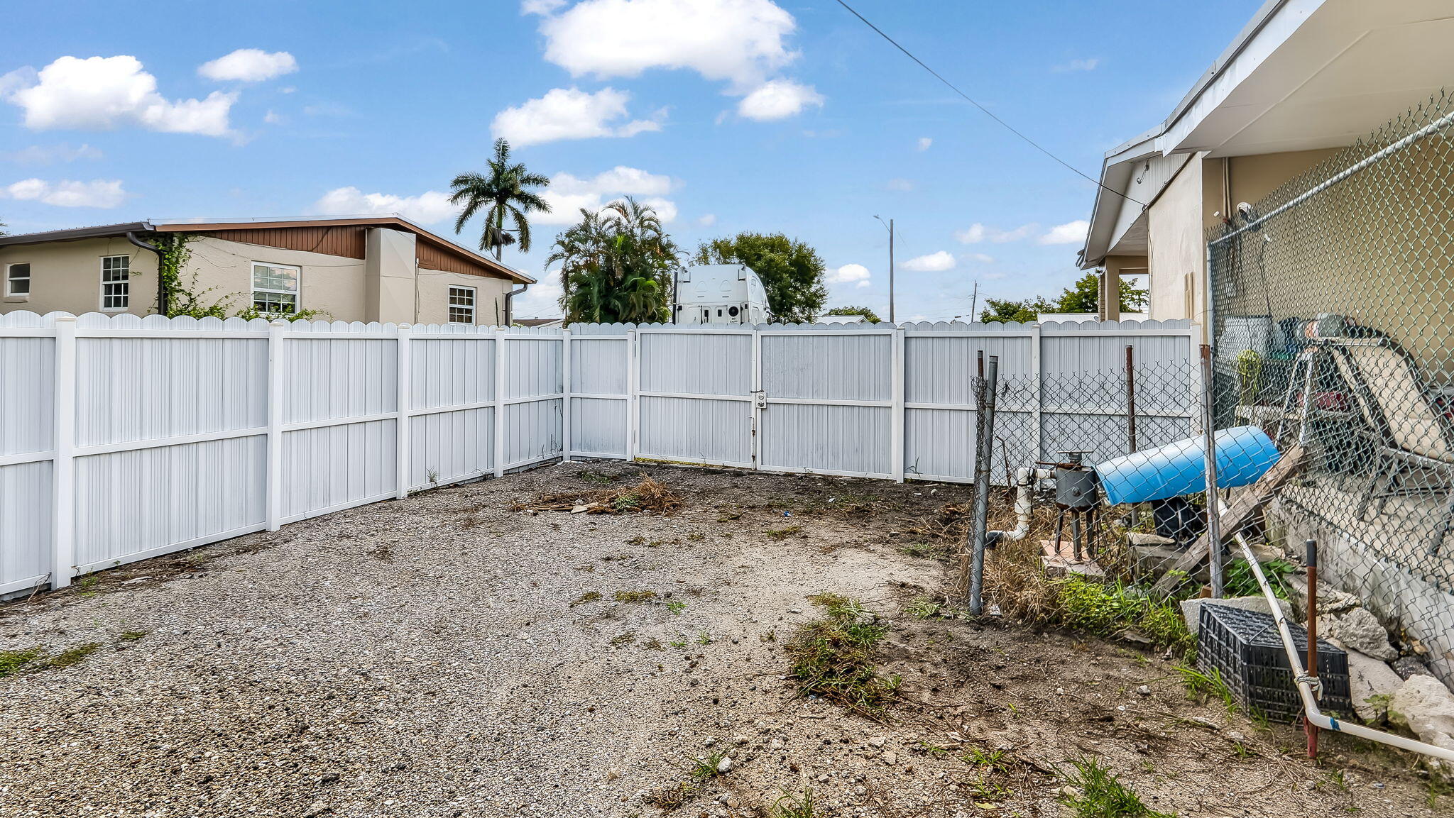 1048 WHITAKER, Belle Glade FL 33430