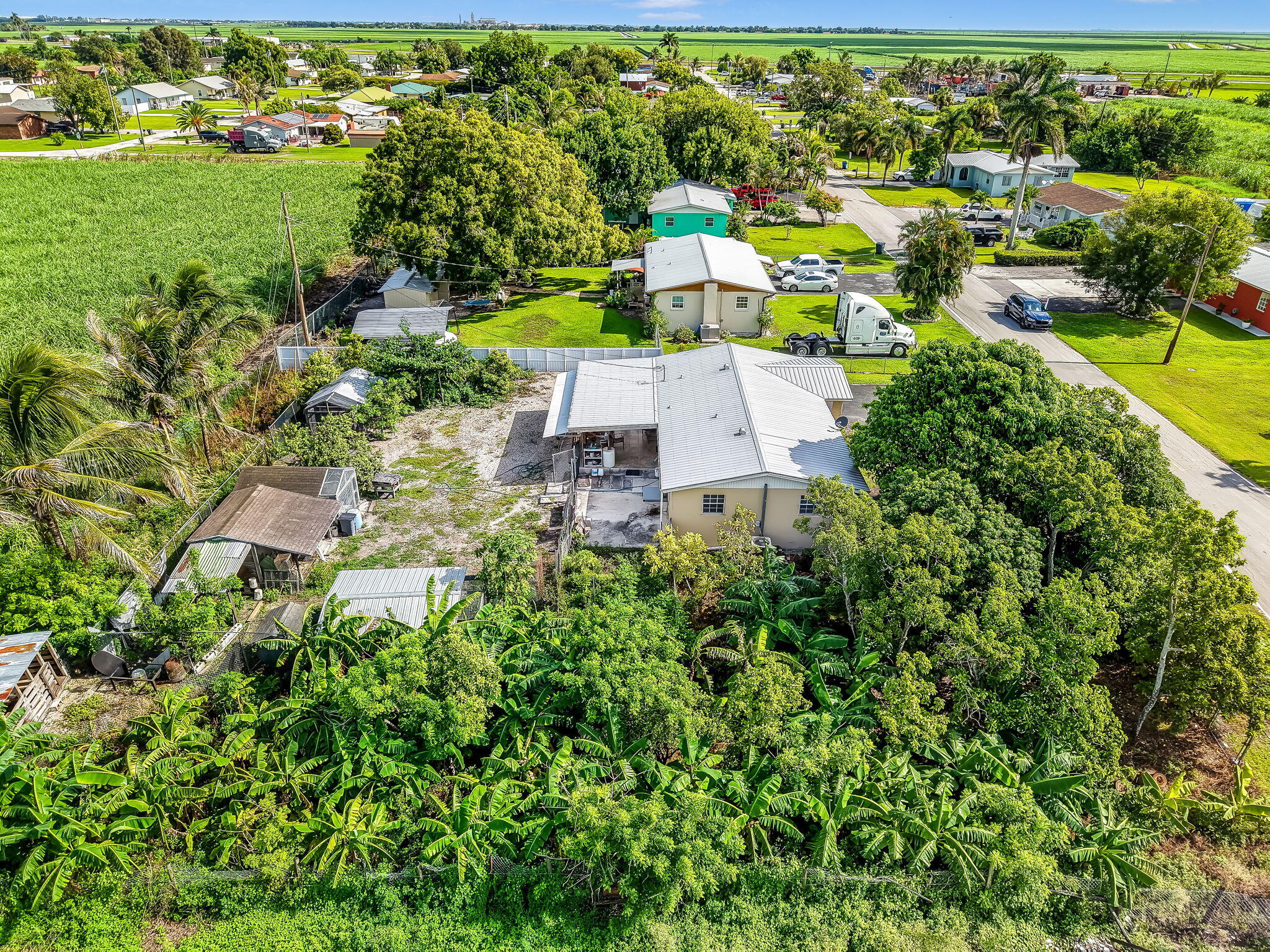 1048 WHITAKER, Belle Glade FL 33430