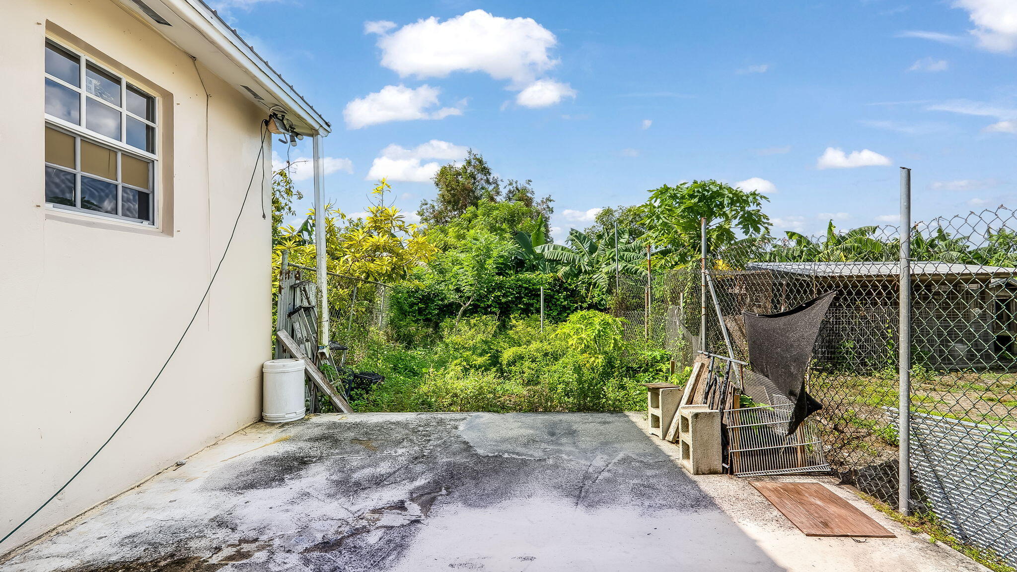 1048 WHITAKER, Belle Glade FL 33430