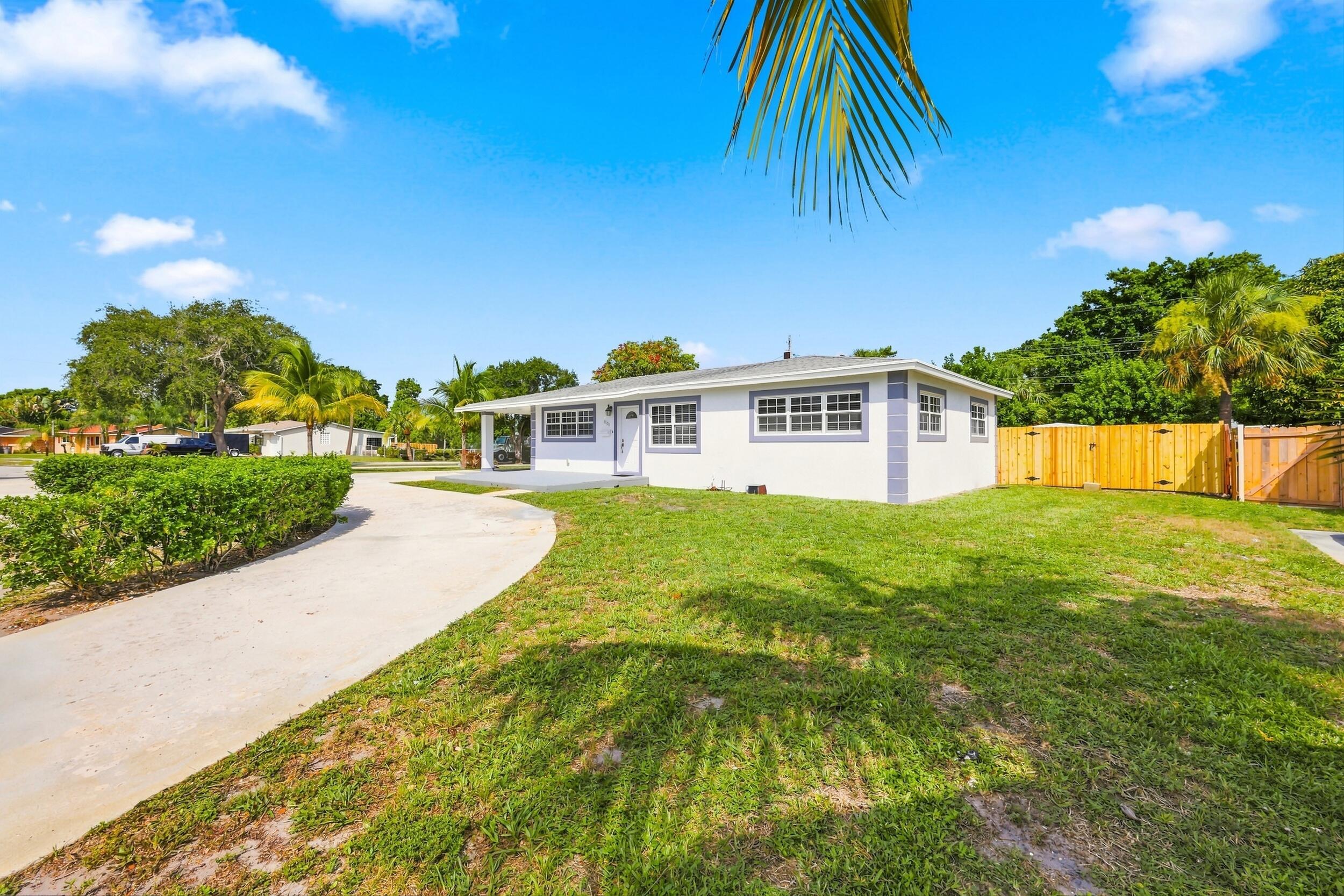 1100 7TH, Lake Park FL 33403