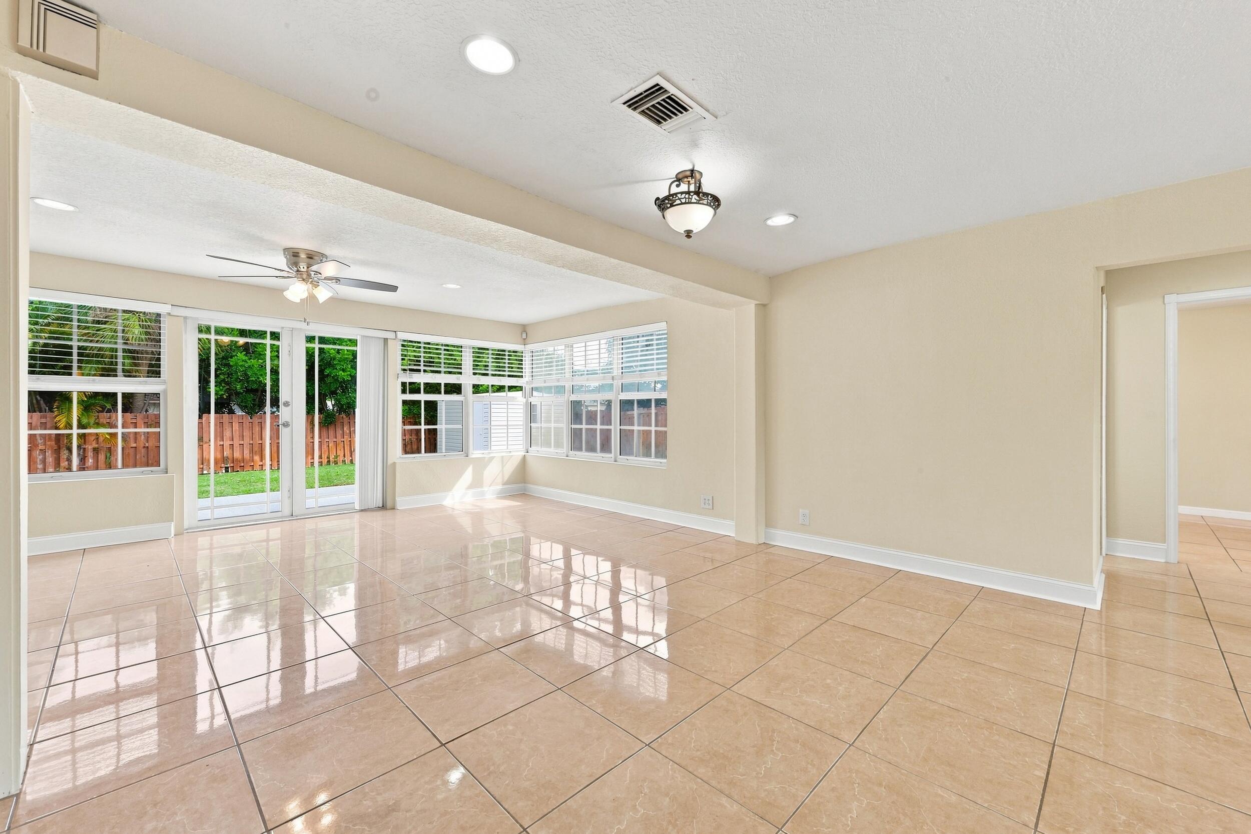 1100 7TH, Lake Park FL 33403