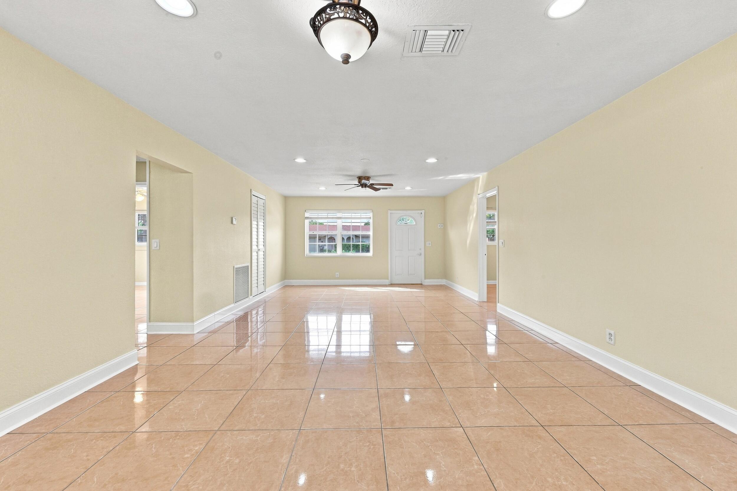 1100 7TH, Lake Park FL 33403