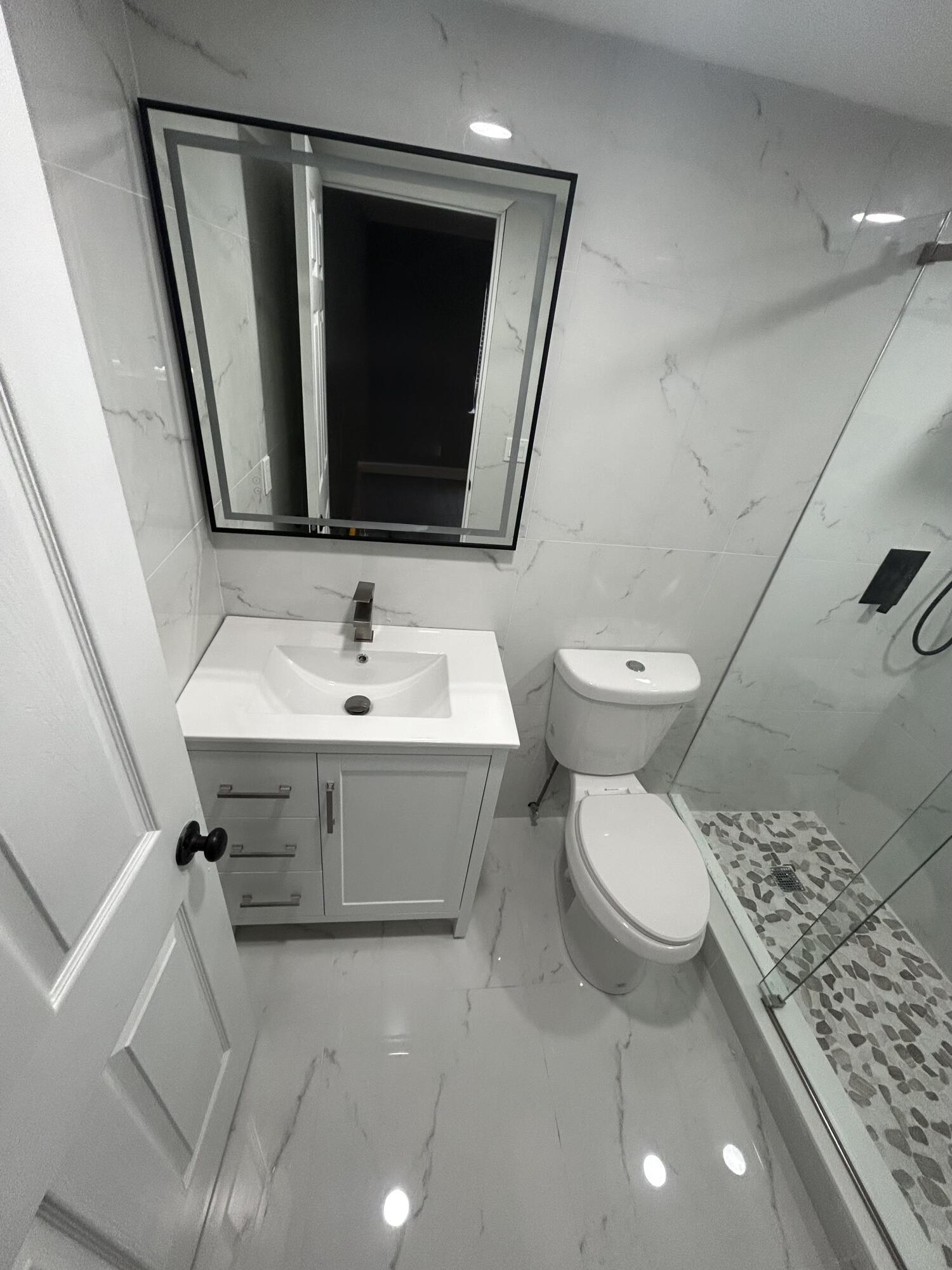 6361 N FALLS CIR #212, Lauderhill FL 33319