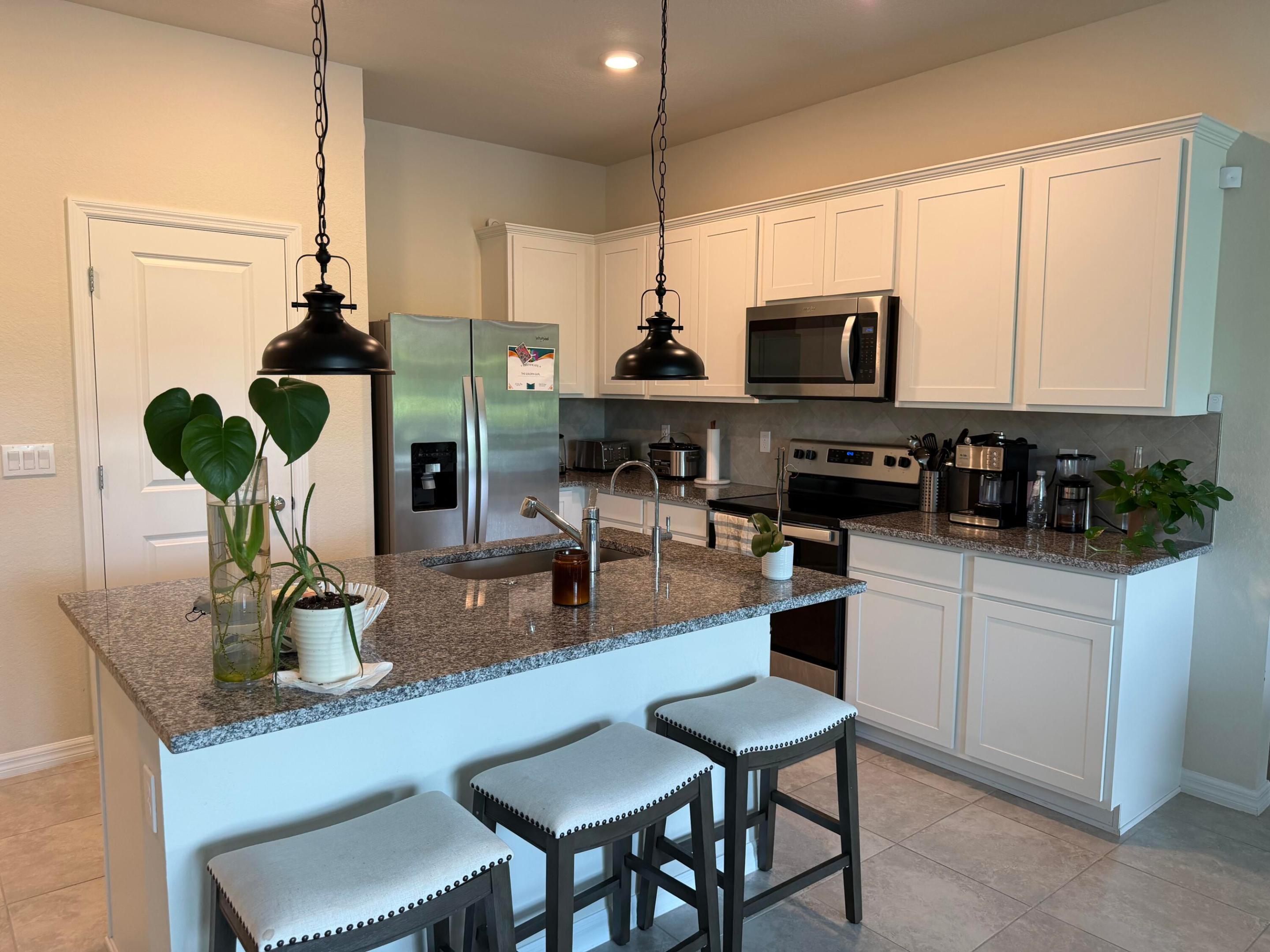 2933 OLIVIA, Lauderdale Lakes FL 33311