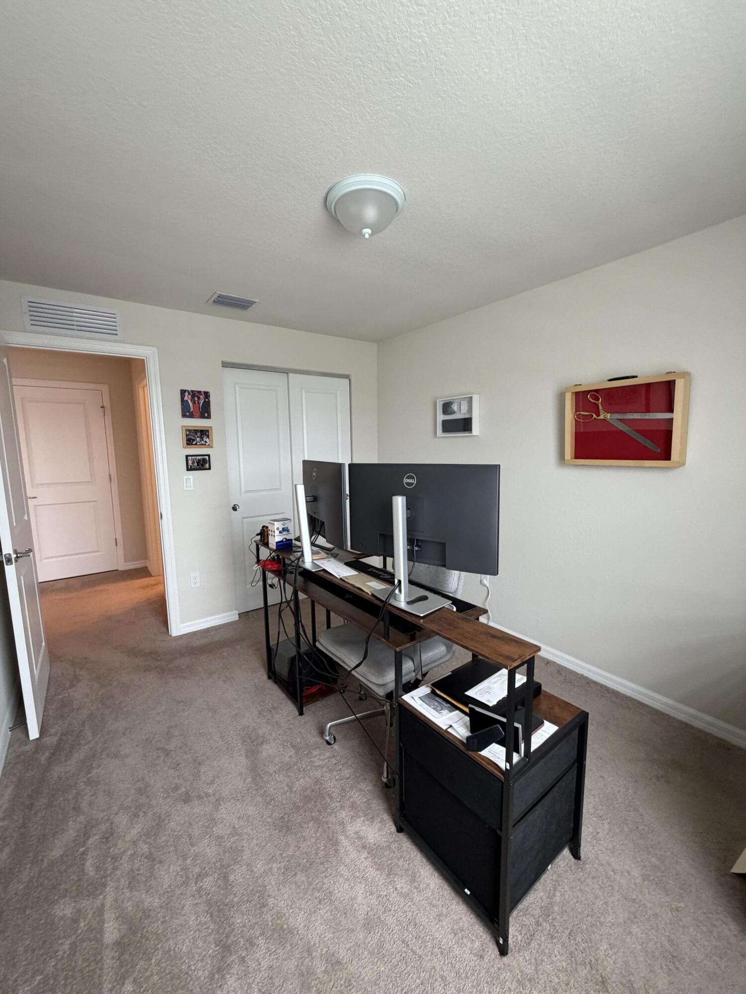 2933 OLIVIA, Lauderdale Lakes FL 33311