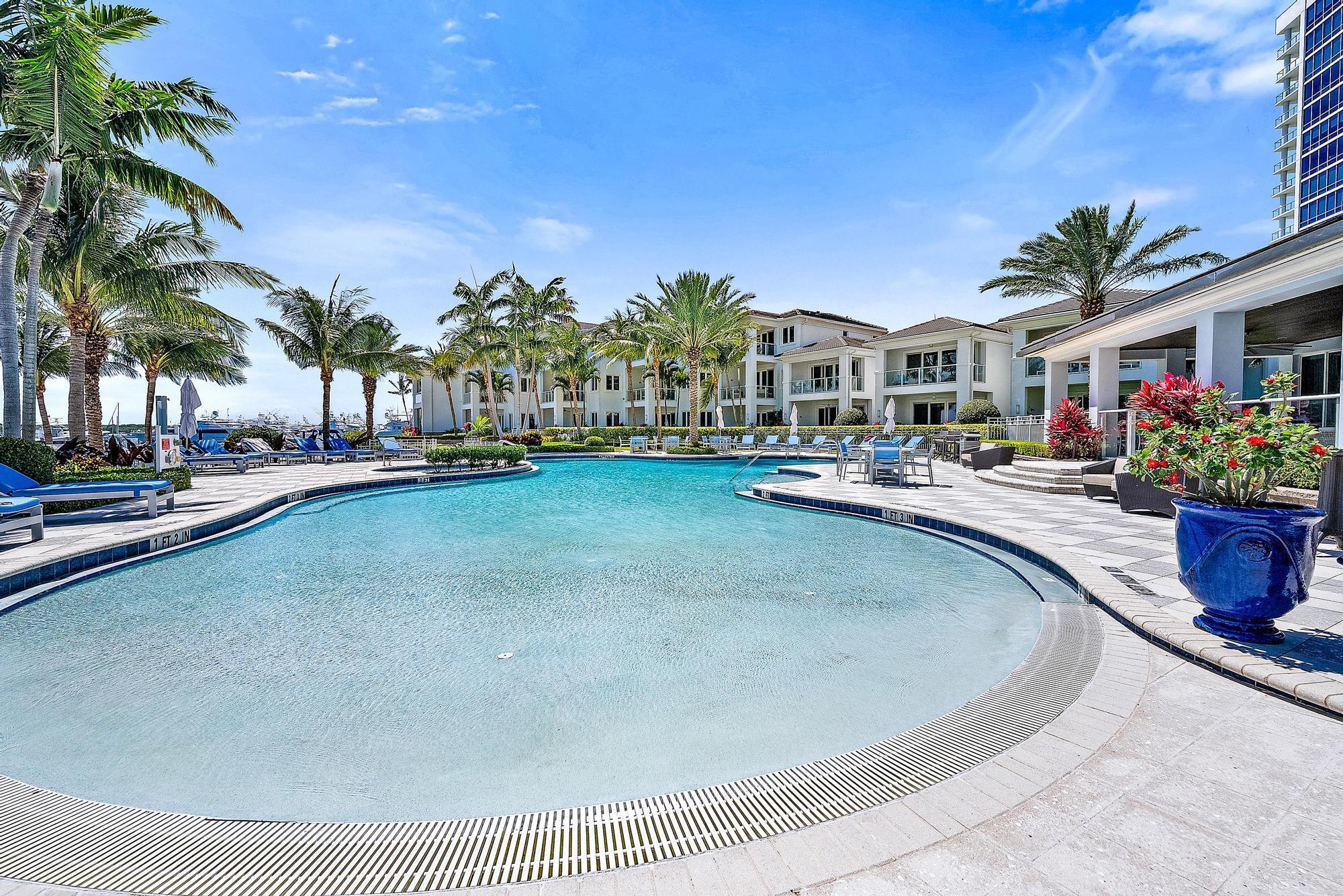 1 Water Club #1604, North Palm Beach FL 33408