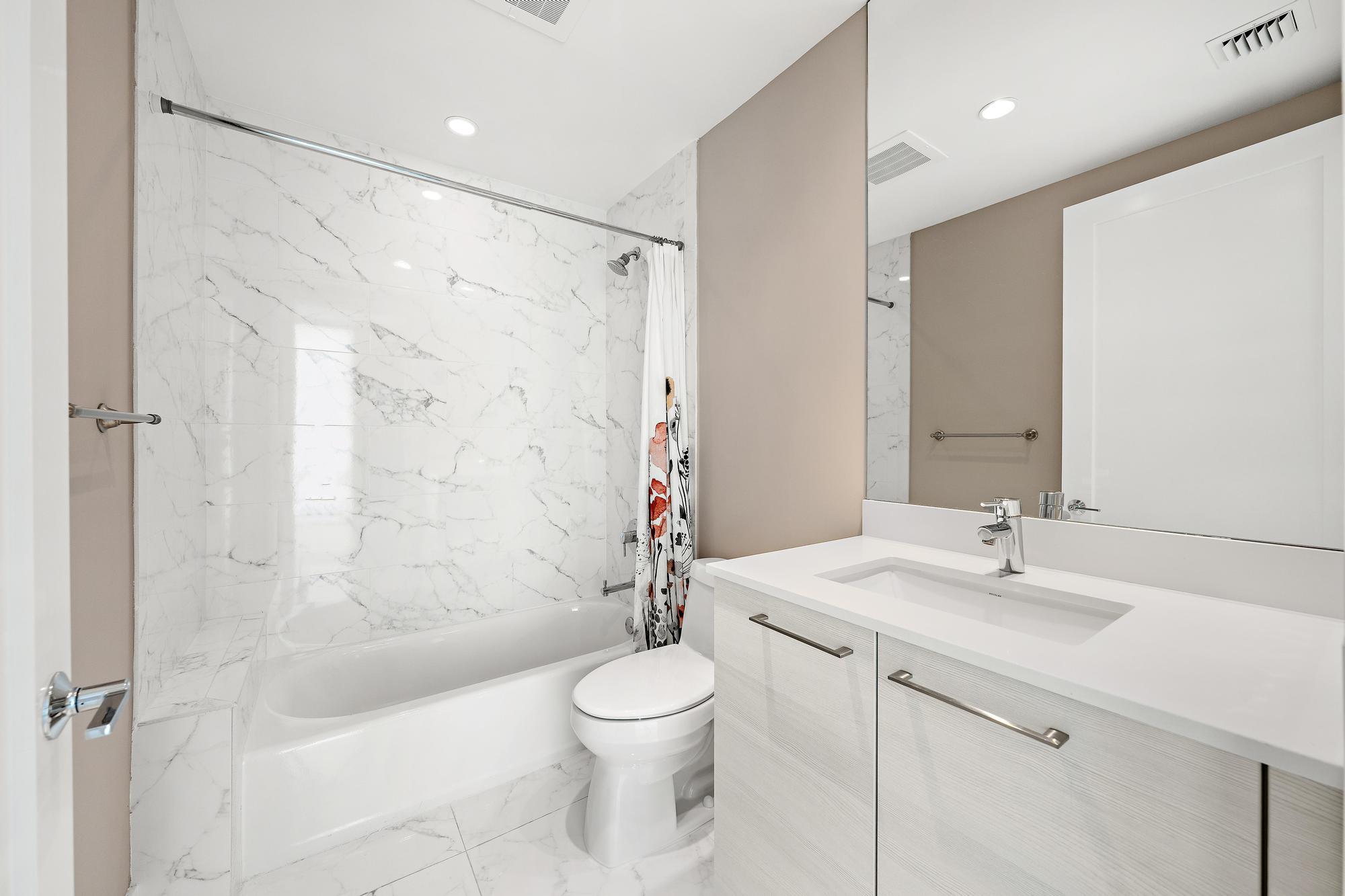 1 Water Club #1604, North Palm Beach FL 33408