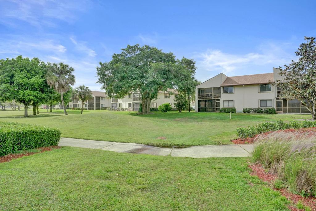 9361 SW 23RD #3203, Davie FL 33324
