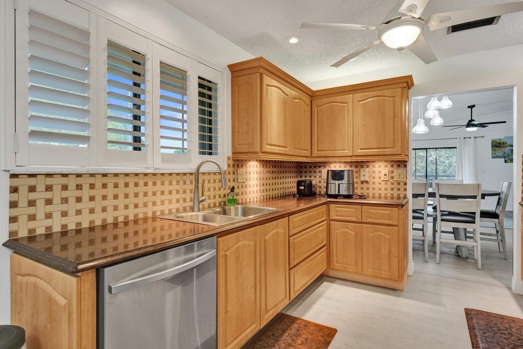 9361 SW 23RD #3203, Davie FL 33324