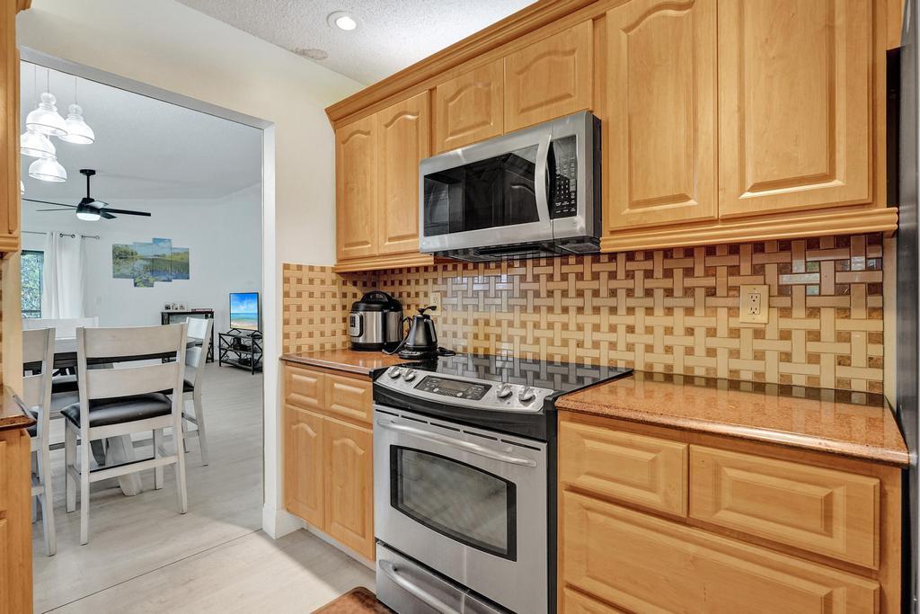 9361 SW 23RD #3203, Davie FL 33324