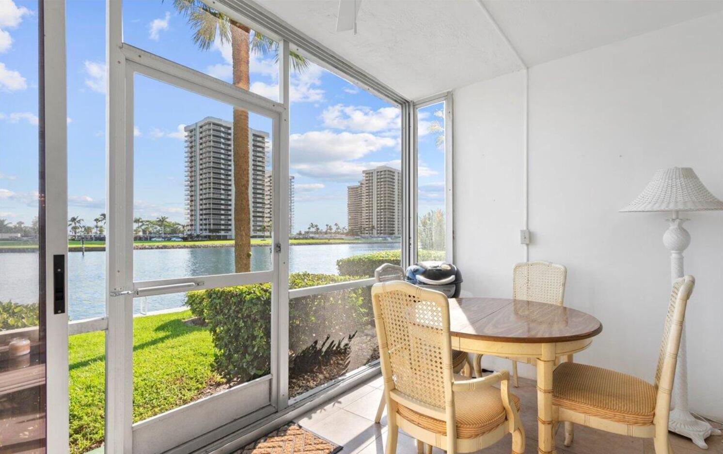 20 YACHT CLUB #104, North Palm Beach FL 33408