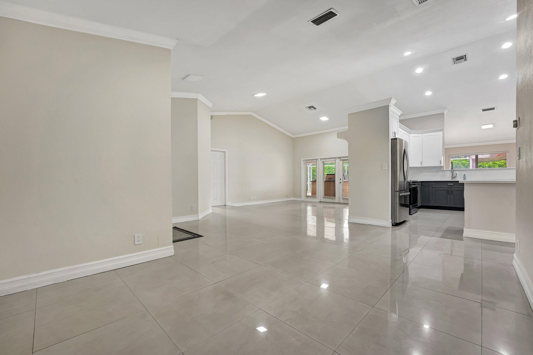 10080 NW 53rd, Coral Springs FL 33076