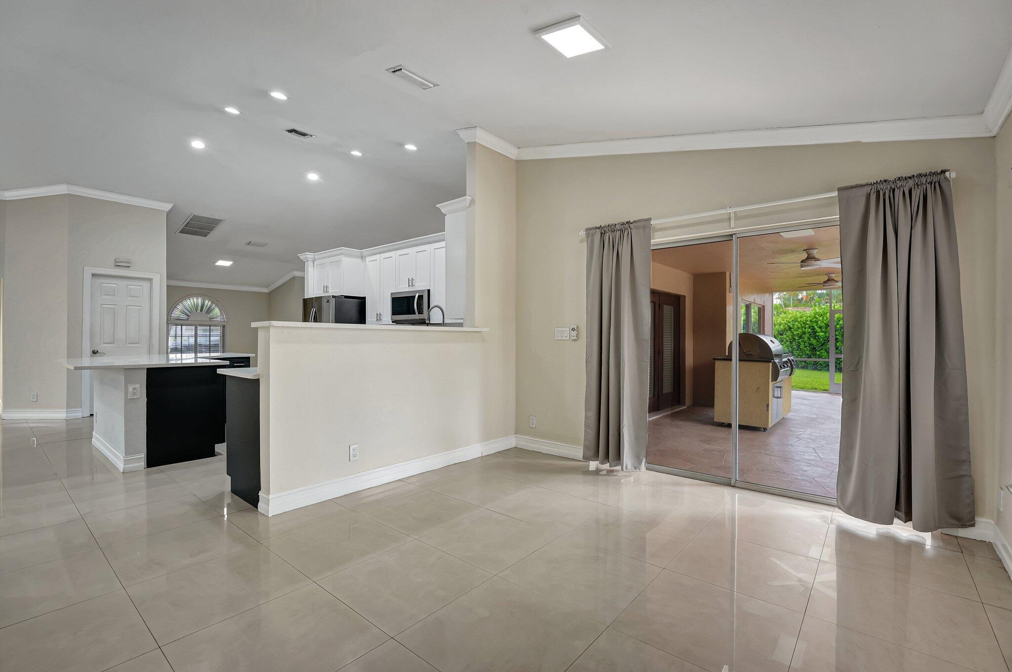 10080 NW 53rd, Coral Springs FL 33076