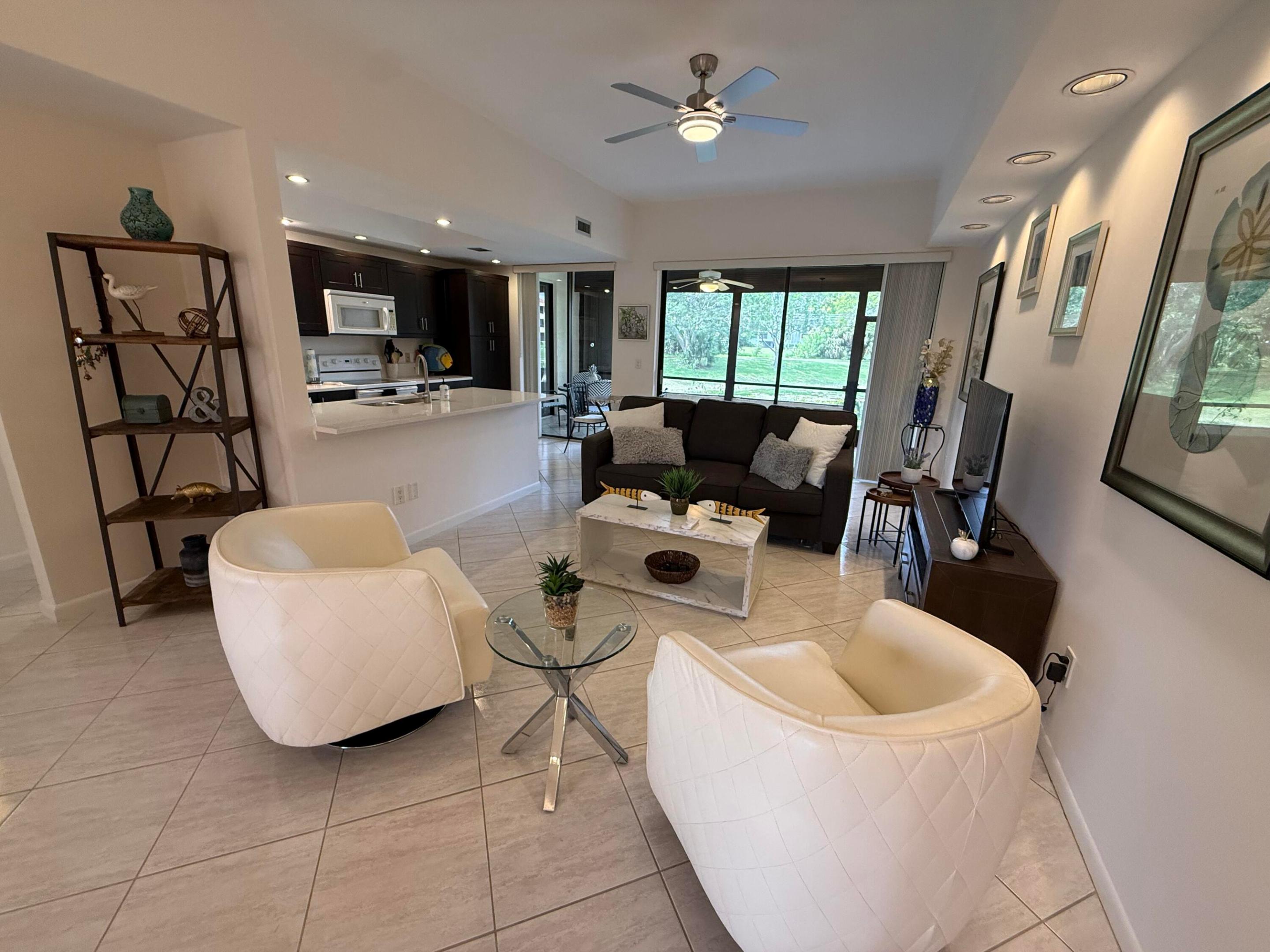 7472 LA PAZ #102, Boca Raton FL 33433