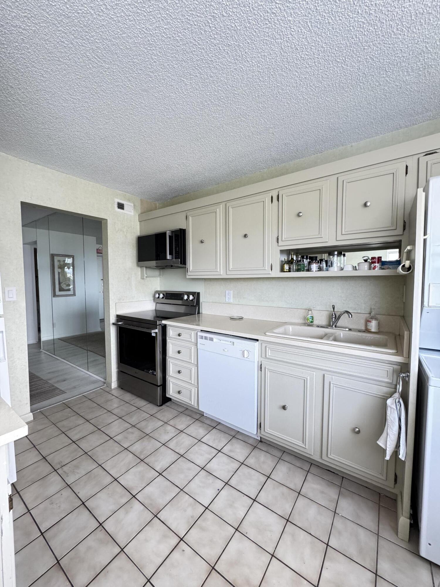 5200 N Ocean #506, Lauderdale By The Sea FL 33308