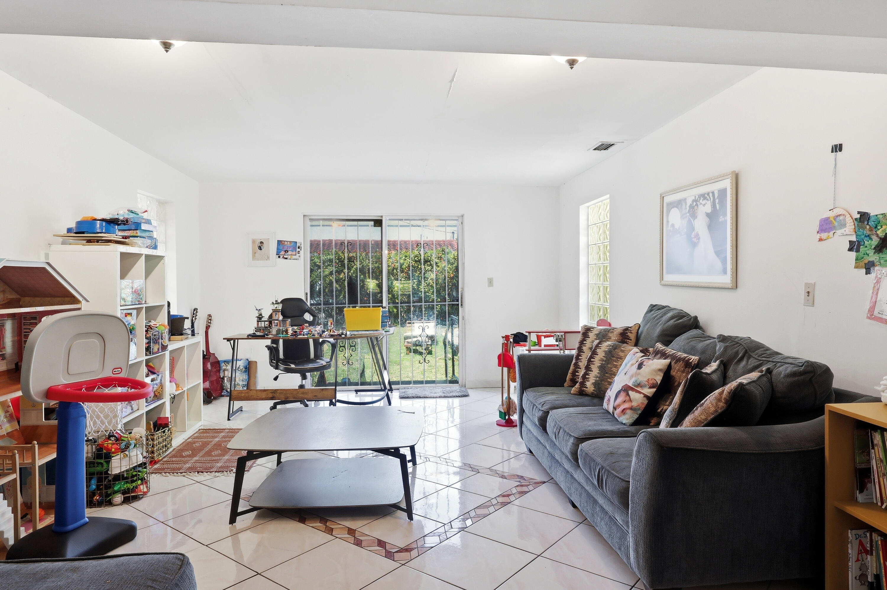 1324 LENOX, Miami Beach FL 33139