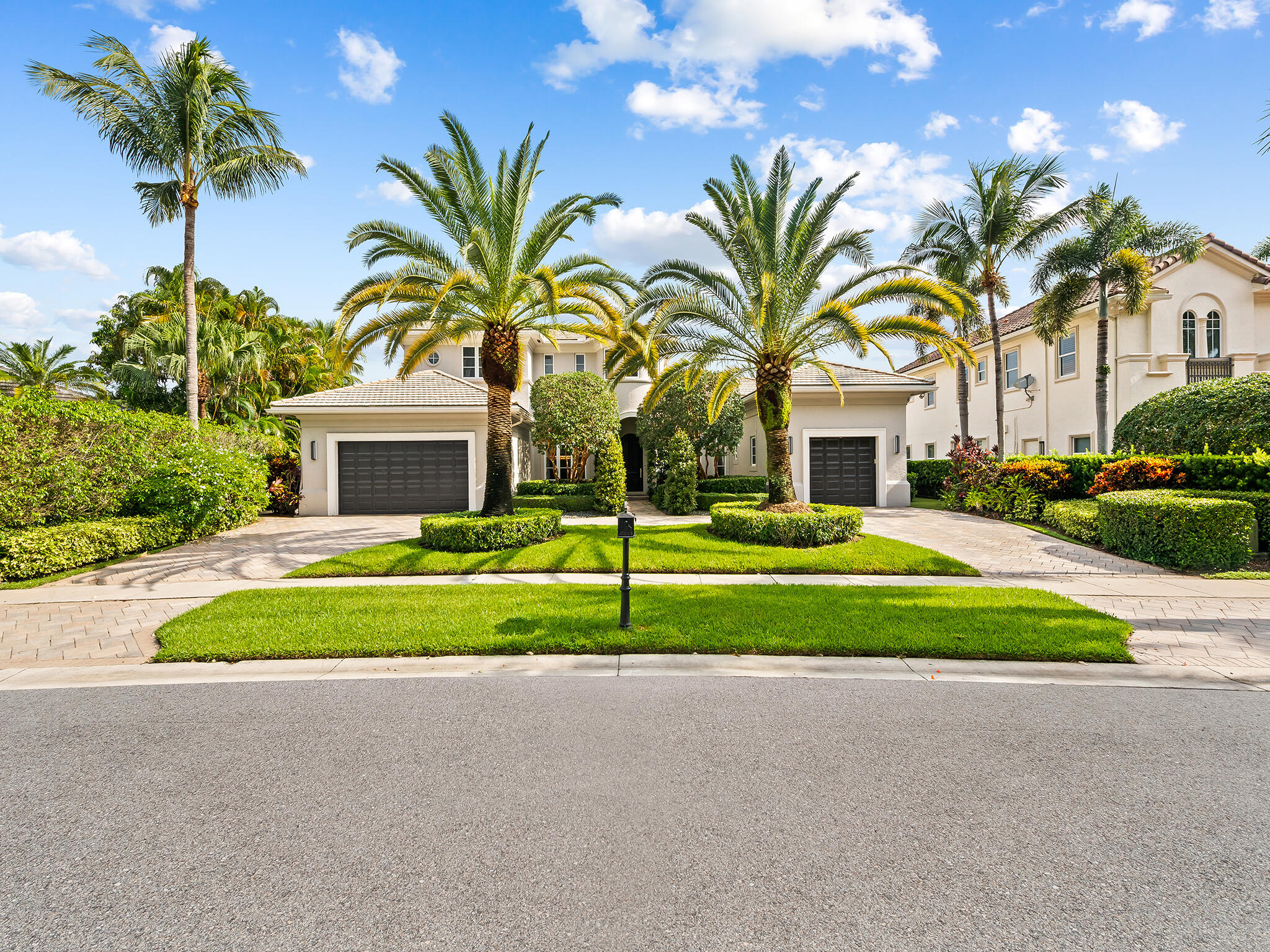 10621 Gray Hawk Street, Plantation FL 33324
