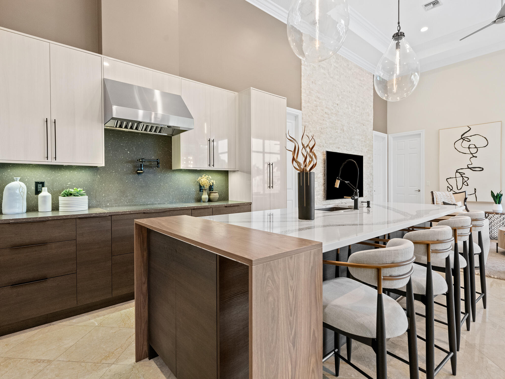 10621 Gray Hawk Street, Plantation FL 33324