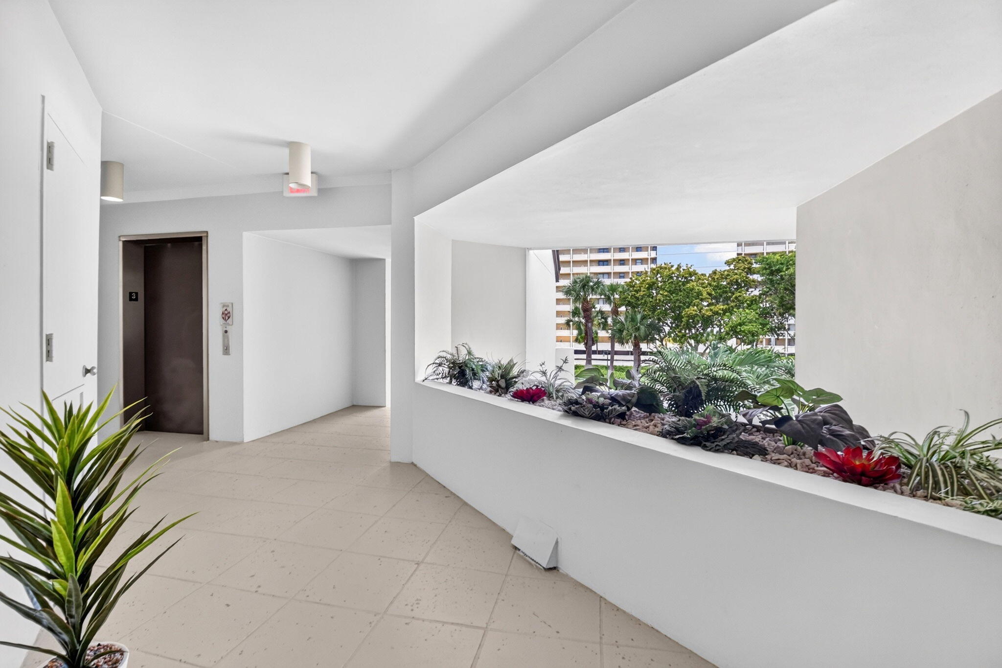 1149 Marine #G3L, North Palm Beach FL 33408