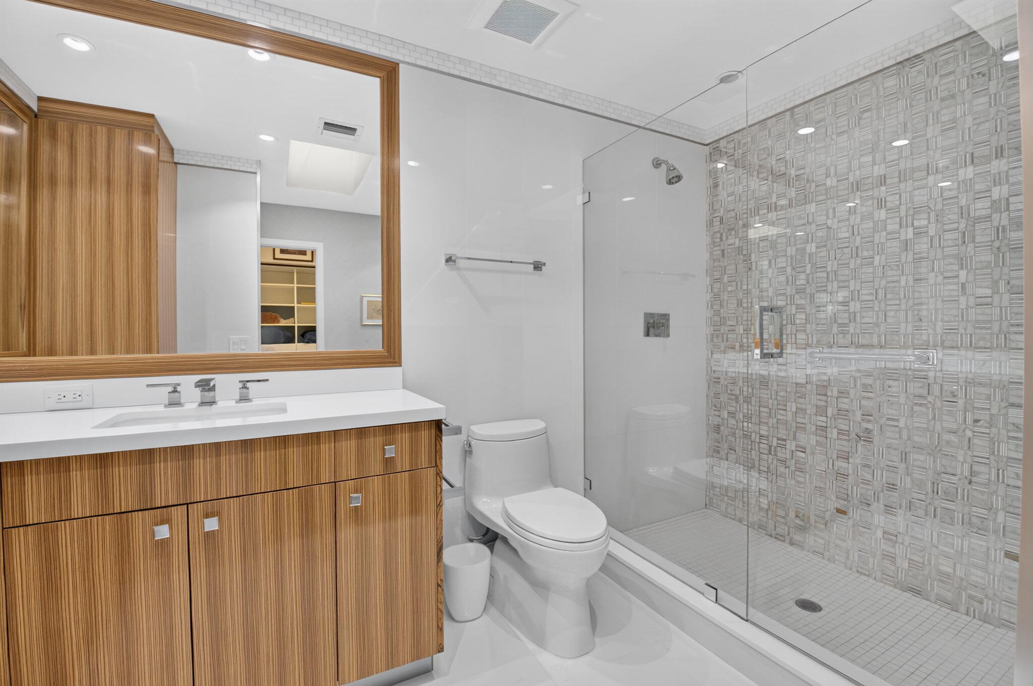 19950 Sawgrass #5201, Boca Raton FL 33434