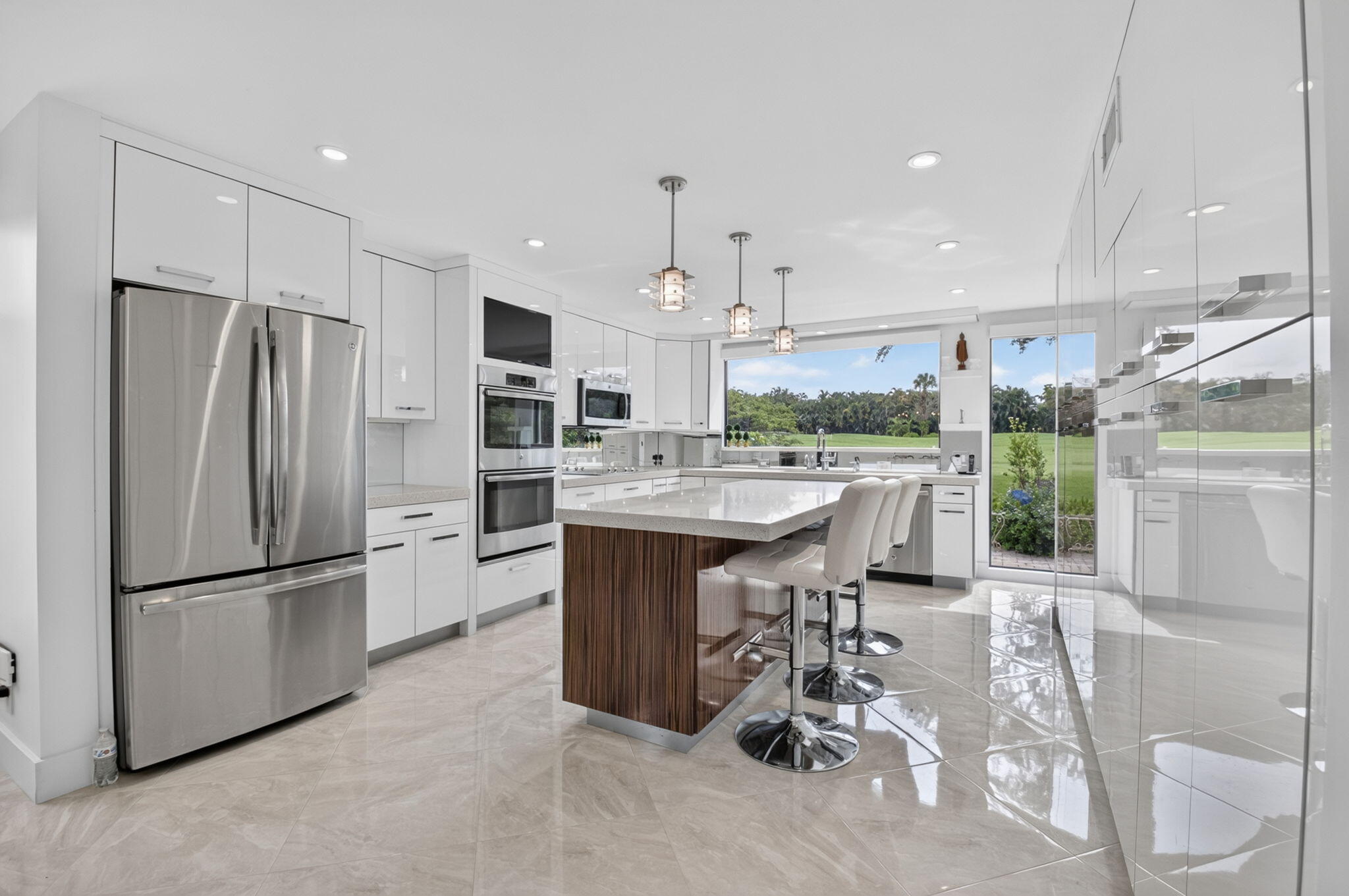 19950 Sawgrass #5201, Boca Raton FL 33434