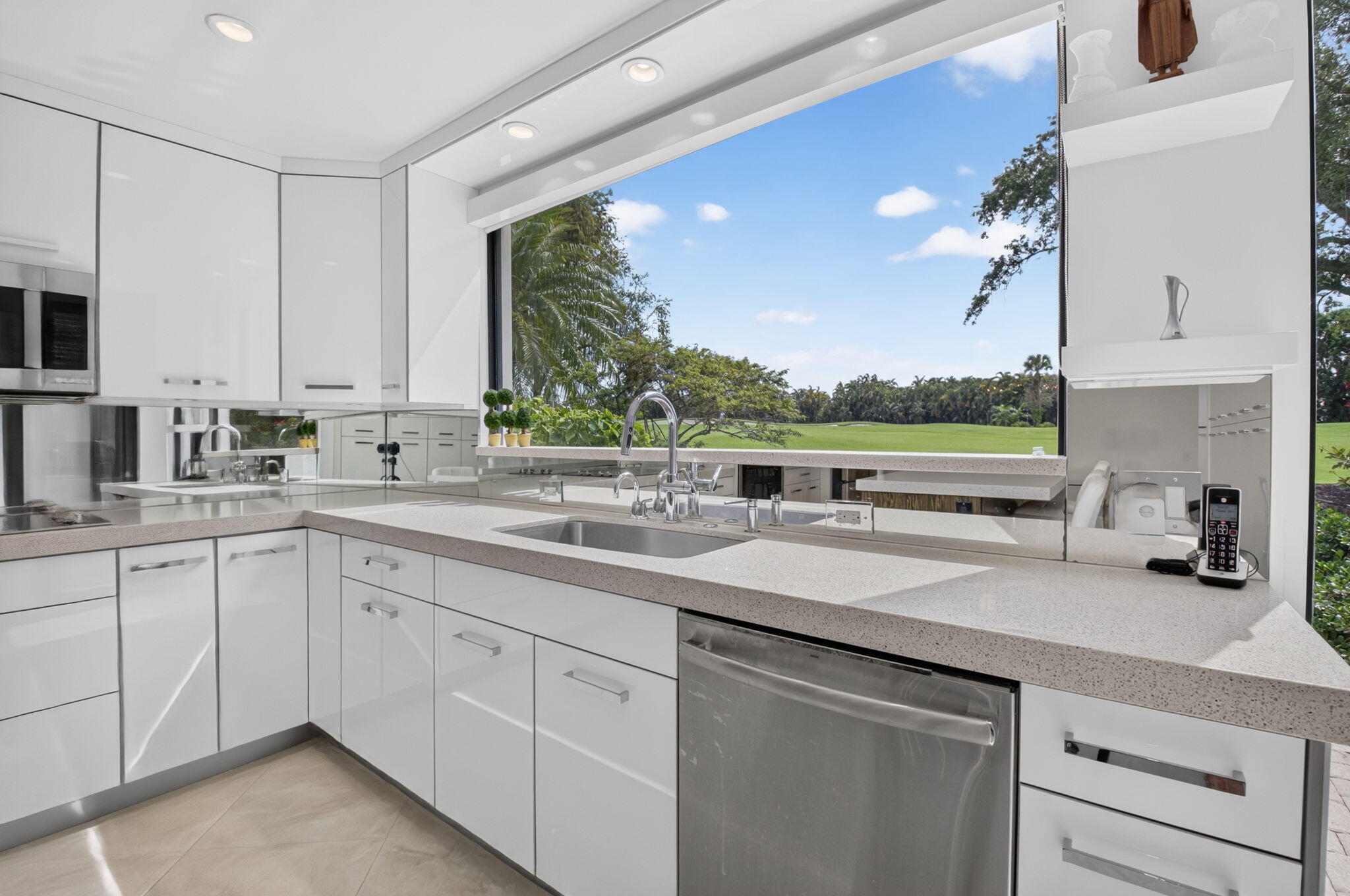 19950 Sawgrass #5201, Boca Raton FL 33434