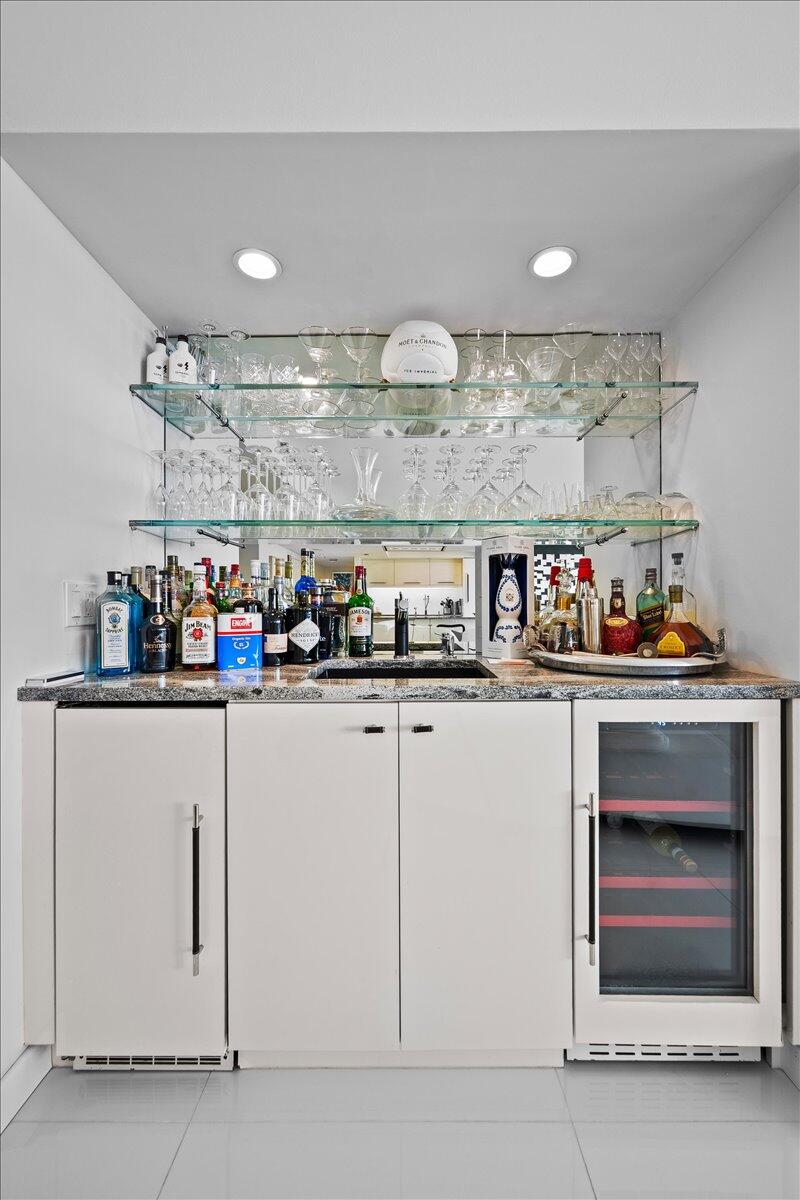 5280 N Ocean #10C, Riviera Beach FL 33404