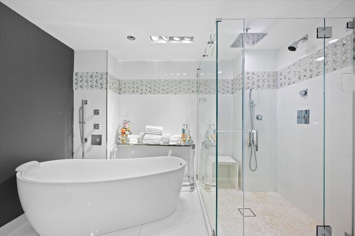 5280 N Ocean #10C, Riviera Beach FL 33404