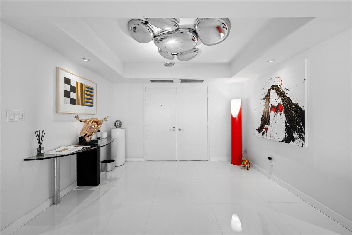 5280 N Ocean #10C, Riviera Beach FL 33404