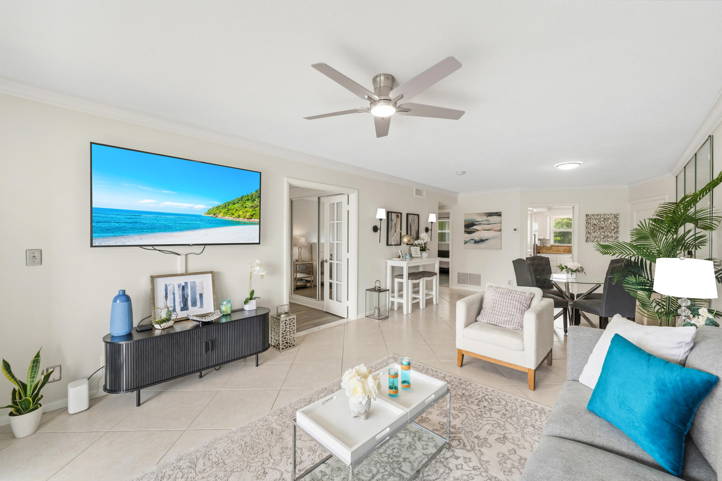 68 YACHT CLUB #20, North Palm Beach FL 33408