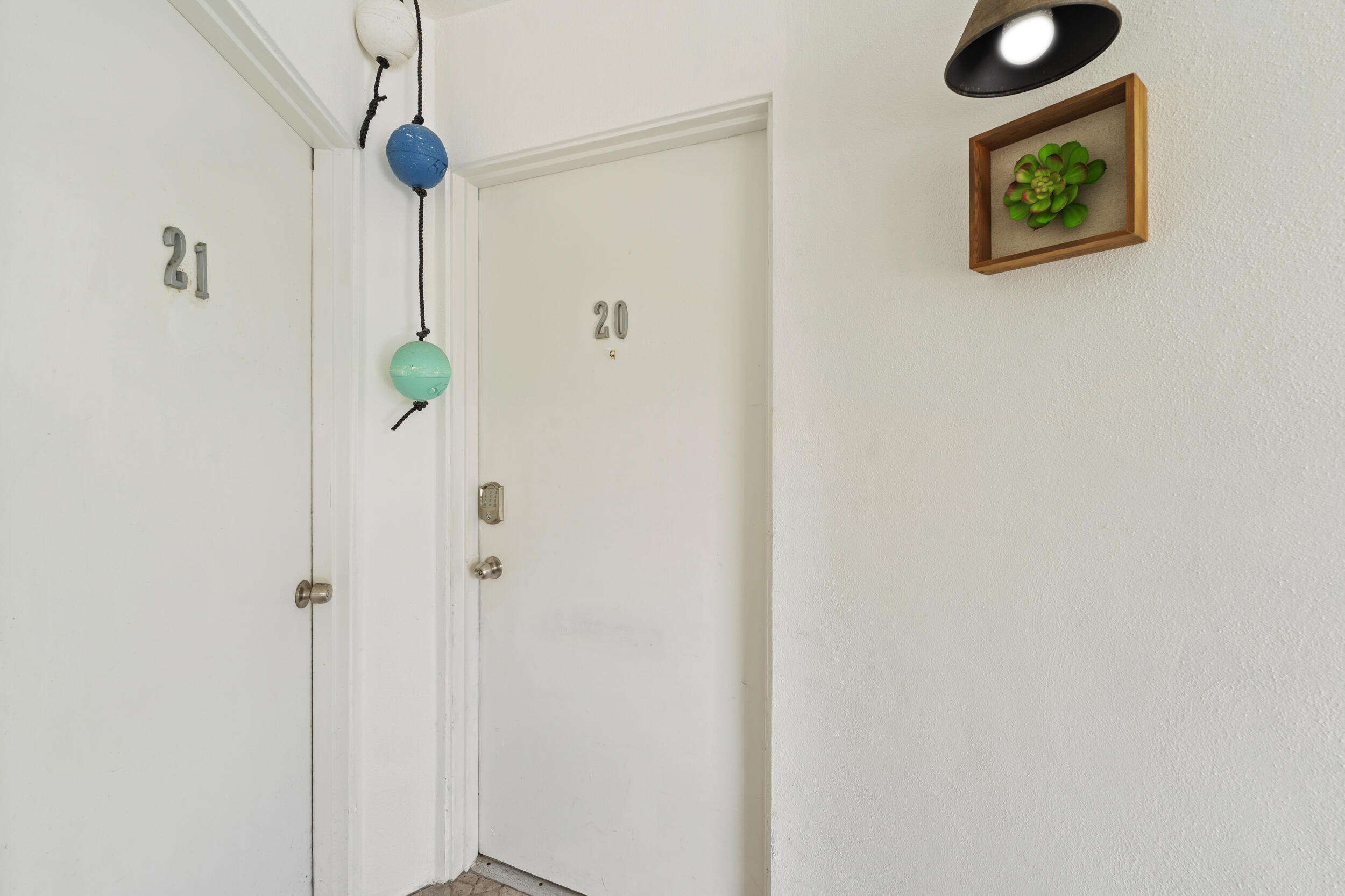 68 YACHT CLUB #20, North Palm Beach FL 33408