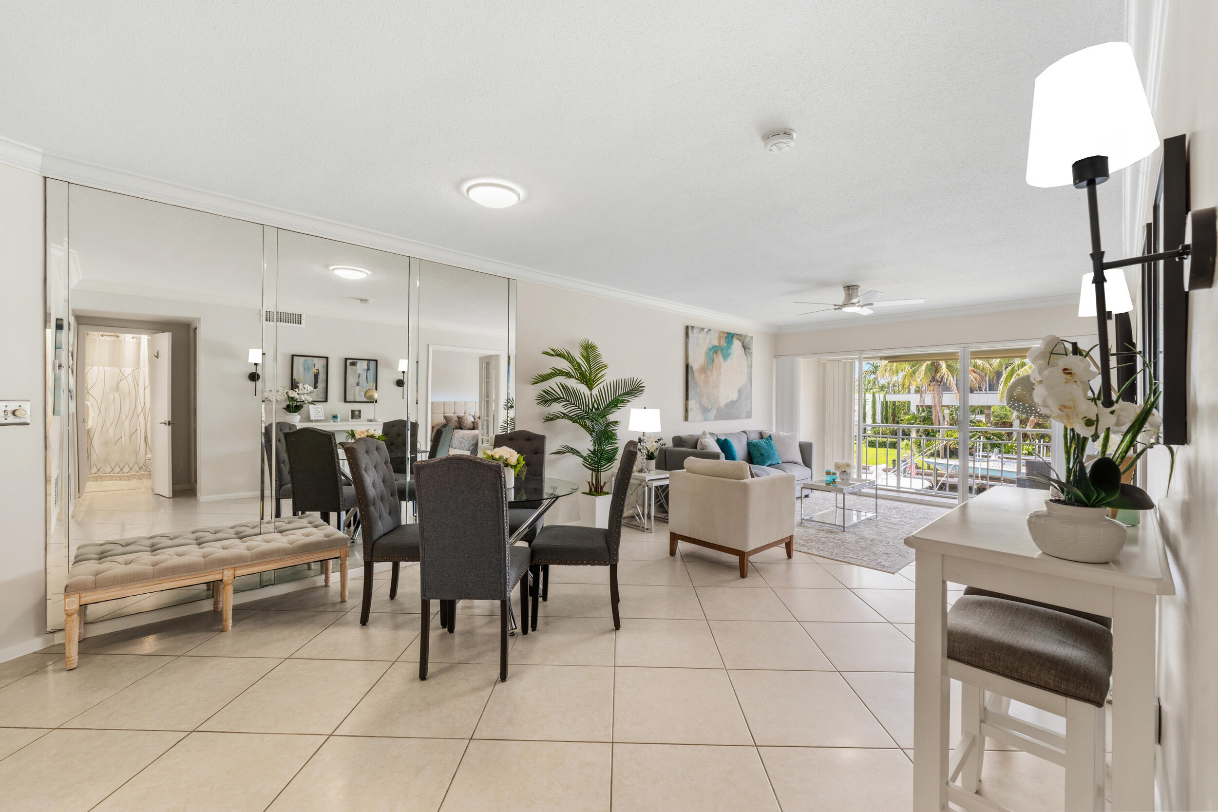 68 YACHT CLUB #20, North Palm Beach FL 33408