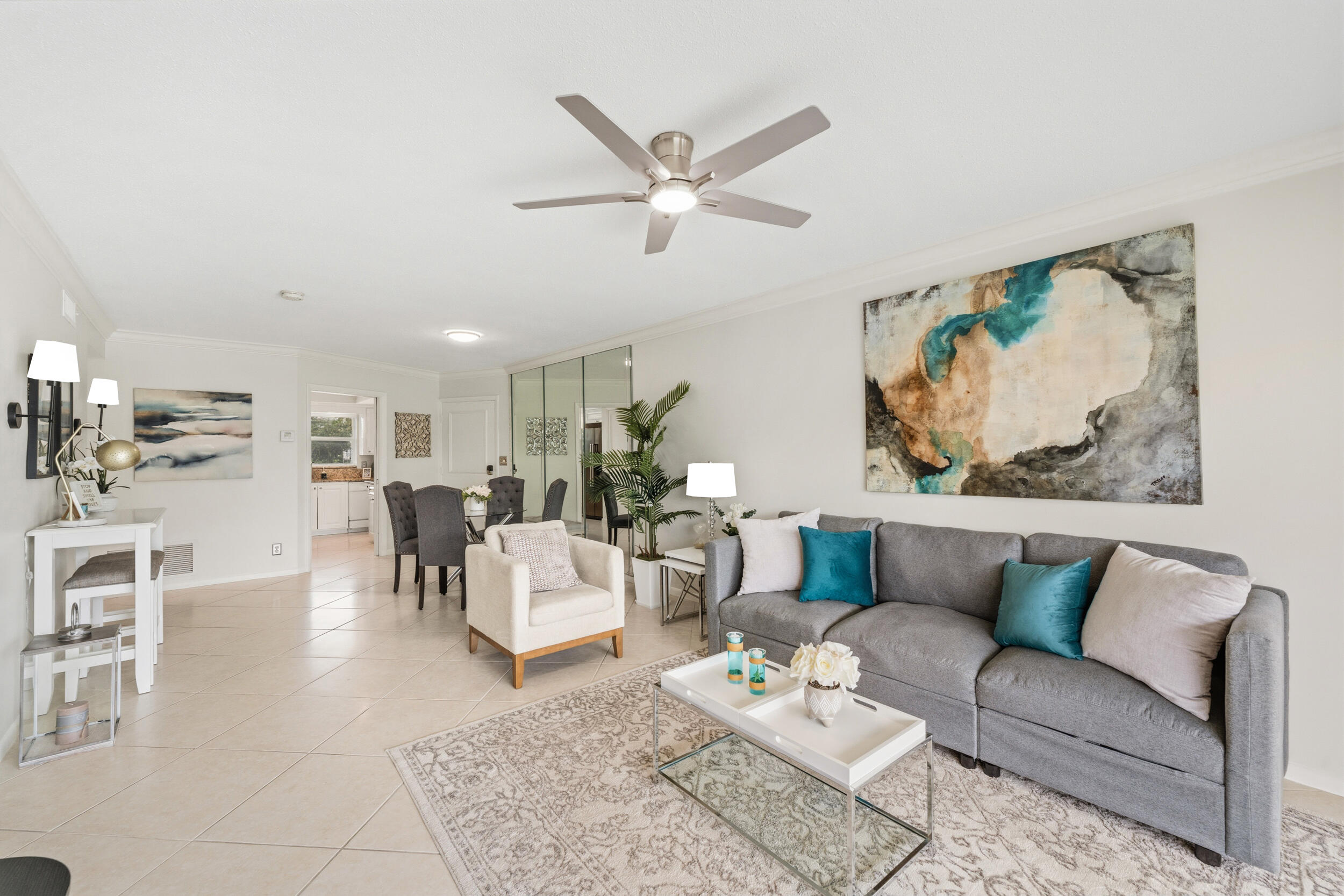 68 YACHT CLUB #20, North Palm Beach FL 33408
