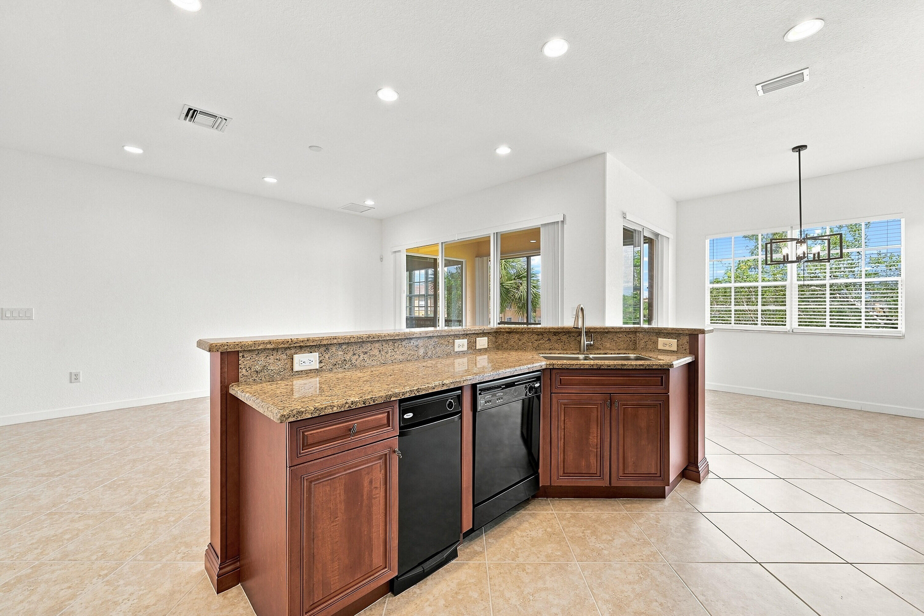 8288 NW 128th #38-F, Parkland FL 33076