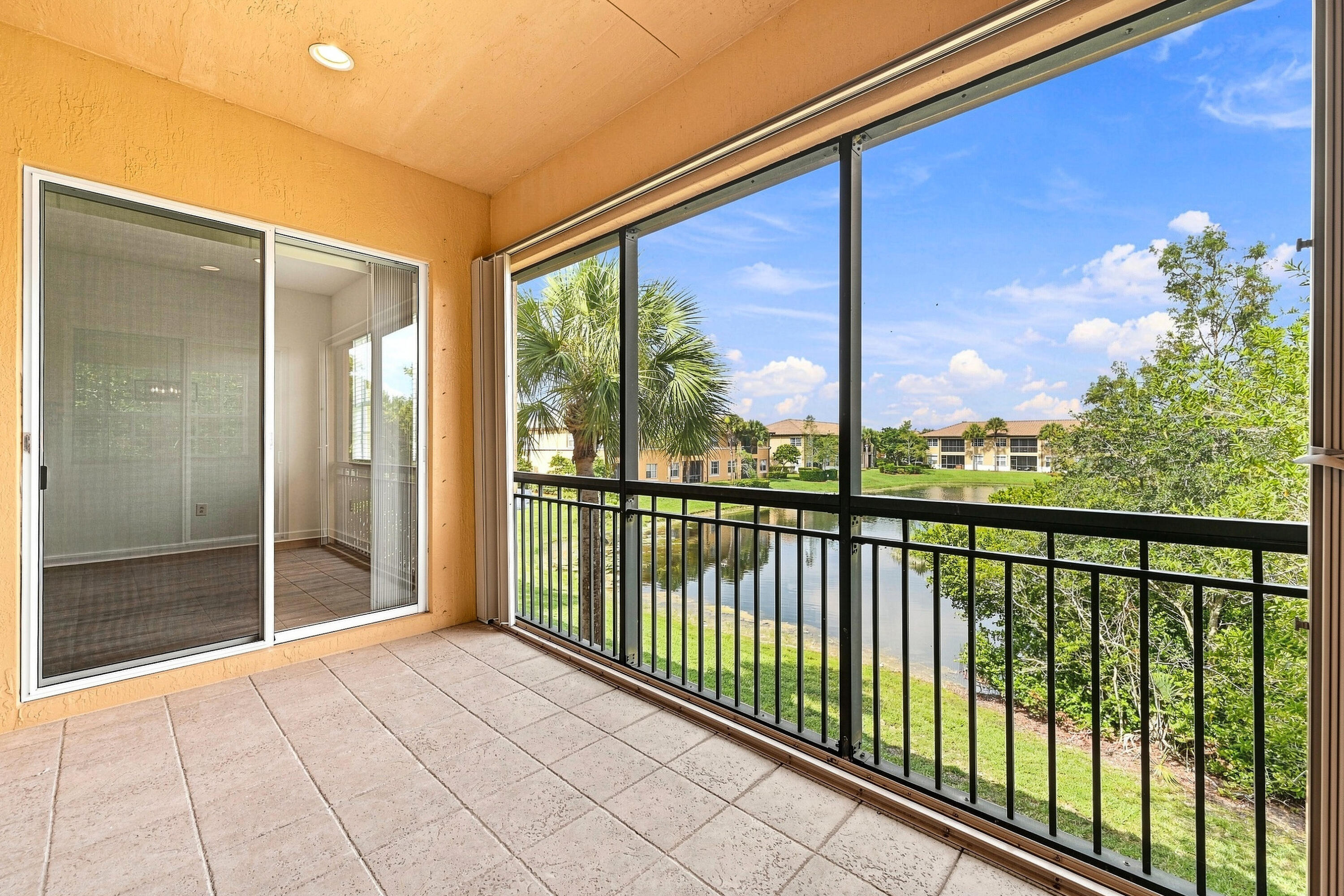 8288 NW 128th #38-F, Parkland FL 33076