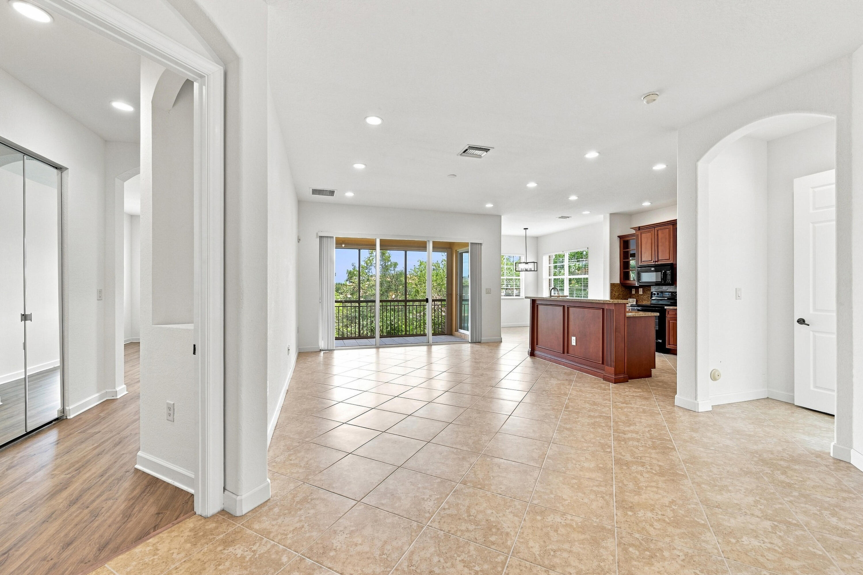 8288 NW 128th #38-F, Parkland FL 33076