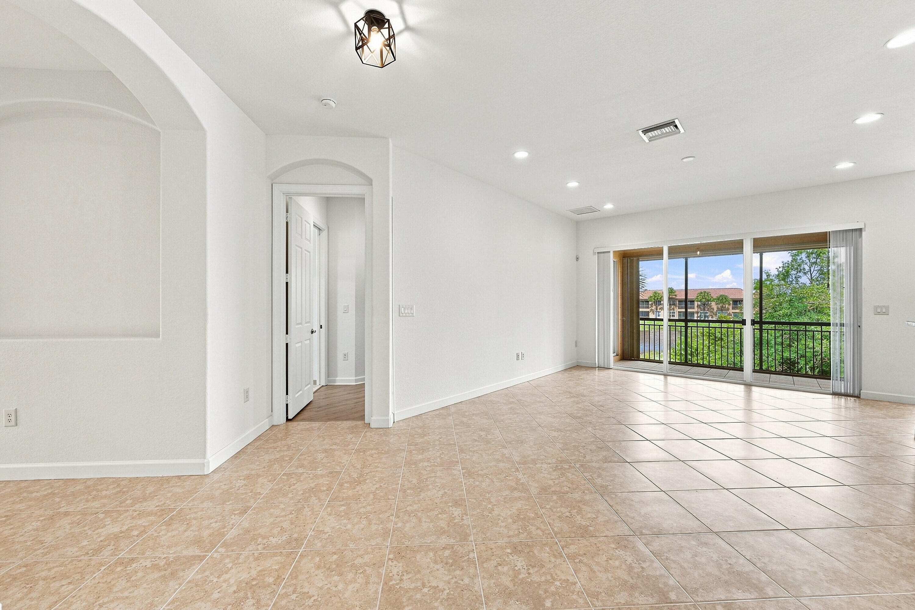 8288 NW 128th #38-F, Parkland FL 33076