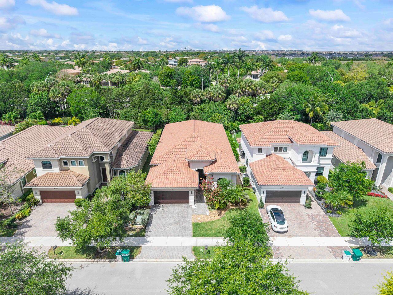8251 CANOPY, Parkland FL 33076