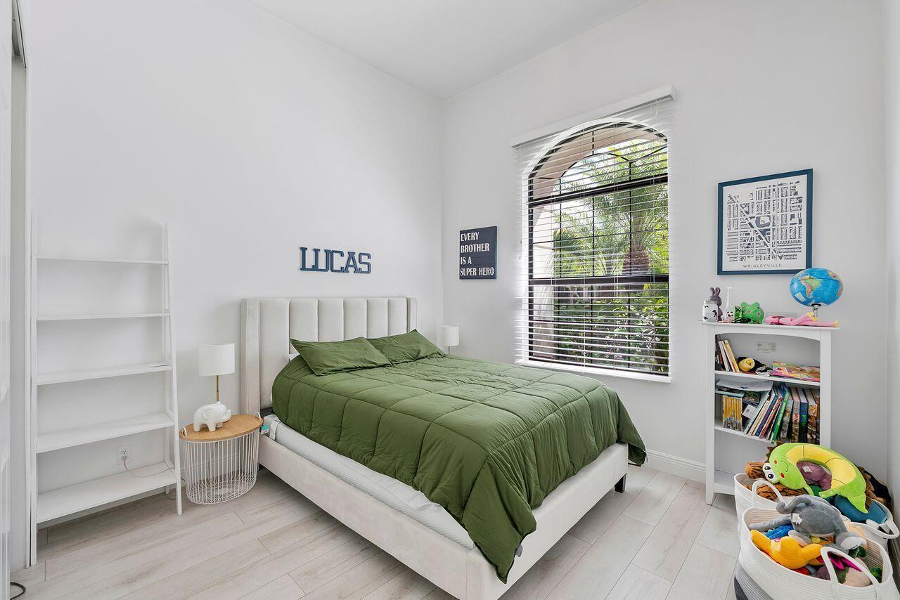 8251 CANOPY, Parkland FL 33076