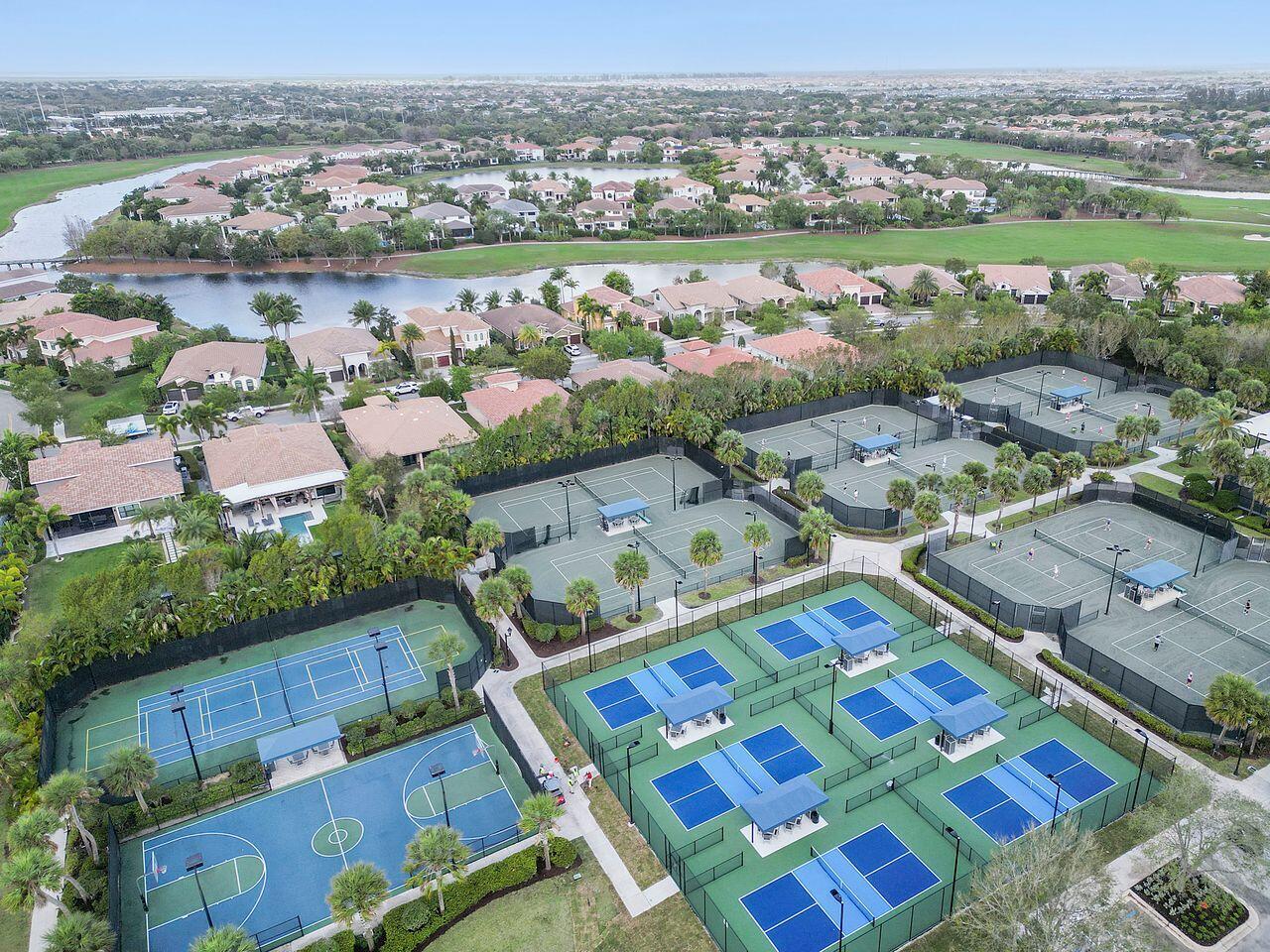 8251 CANOPY, Parkland FL 33076