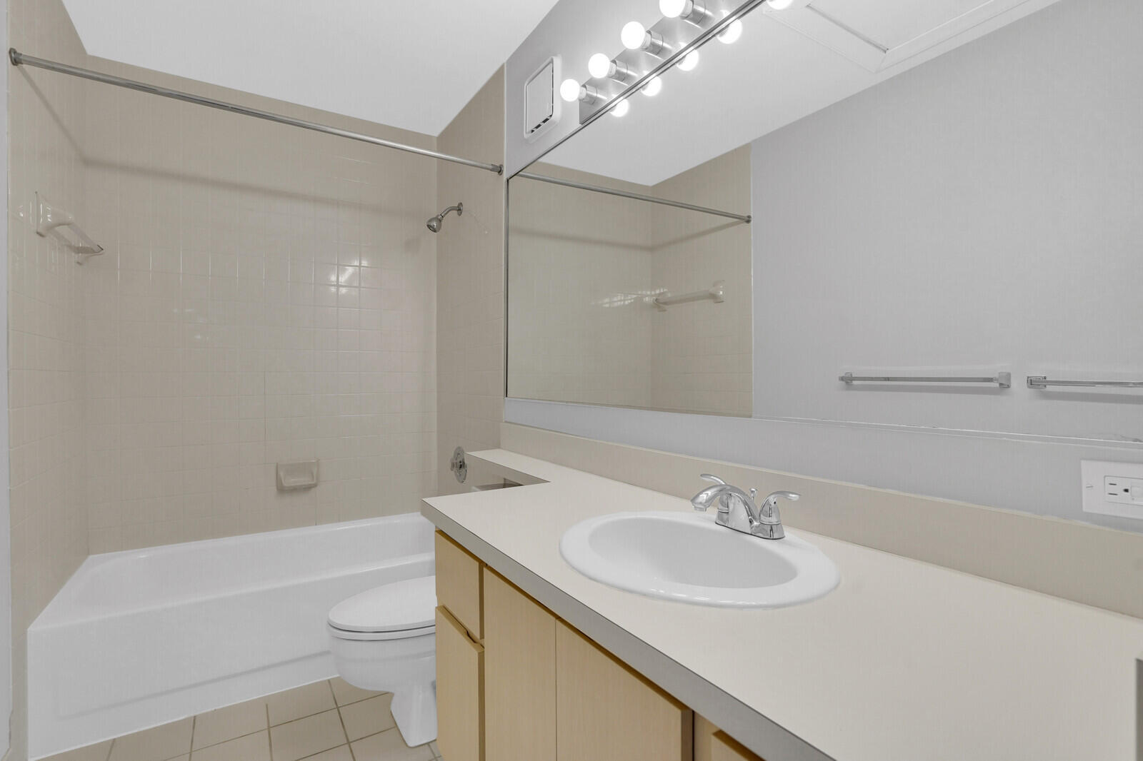 8156 CHELSEA #56C, Lake Clarke Shores FL 33406