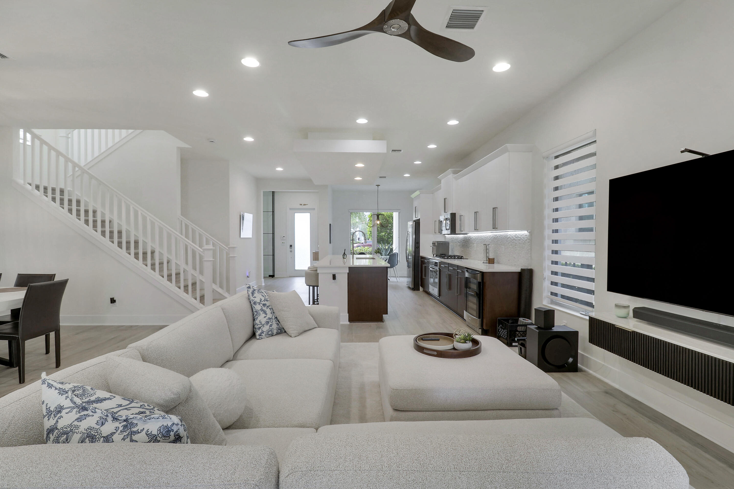 5029 GRANDIFLORA, Palm Beach Gardens FL 33418