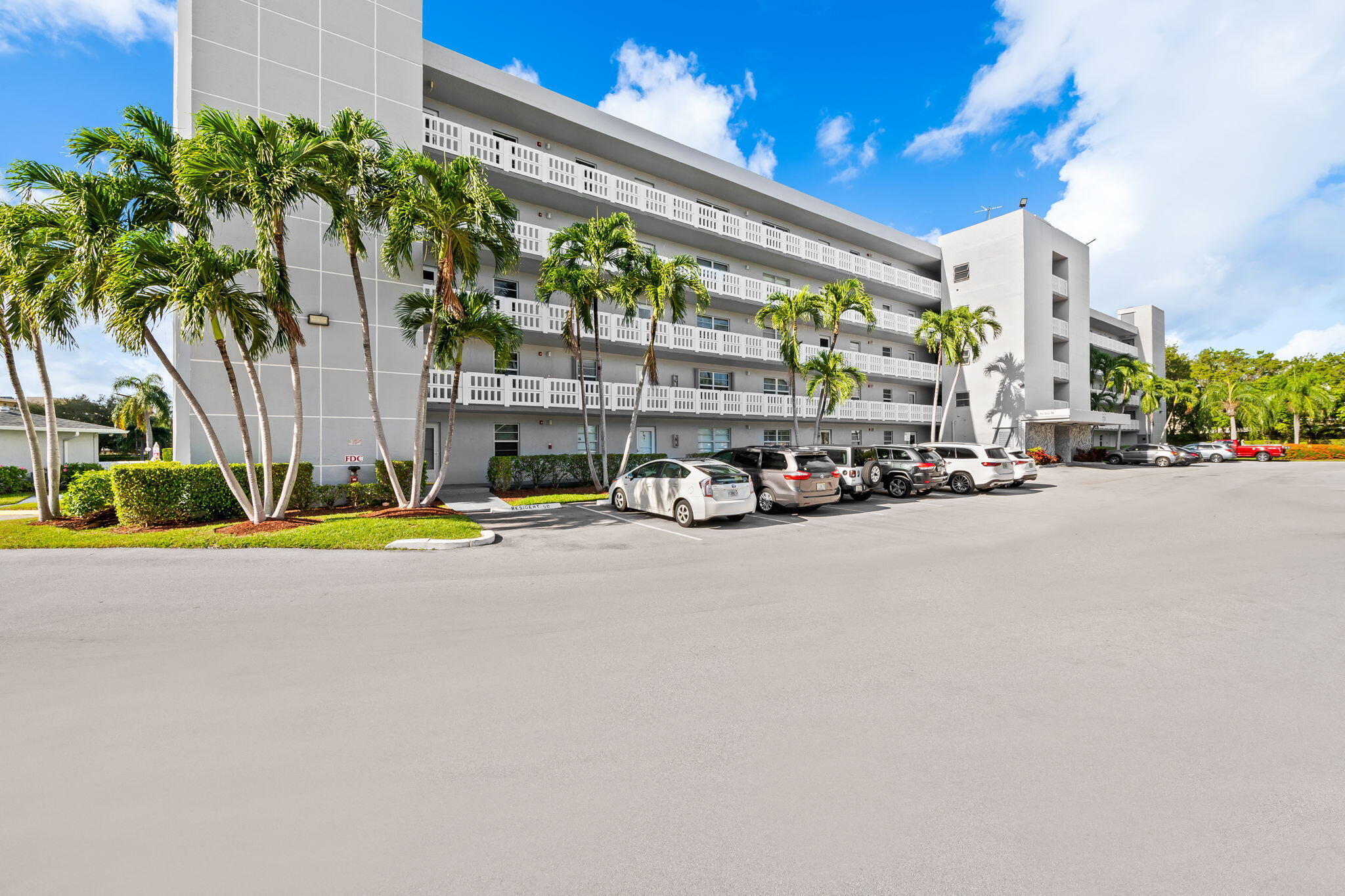 170 SE 5TH #103, Dania Beach FL 33004