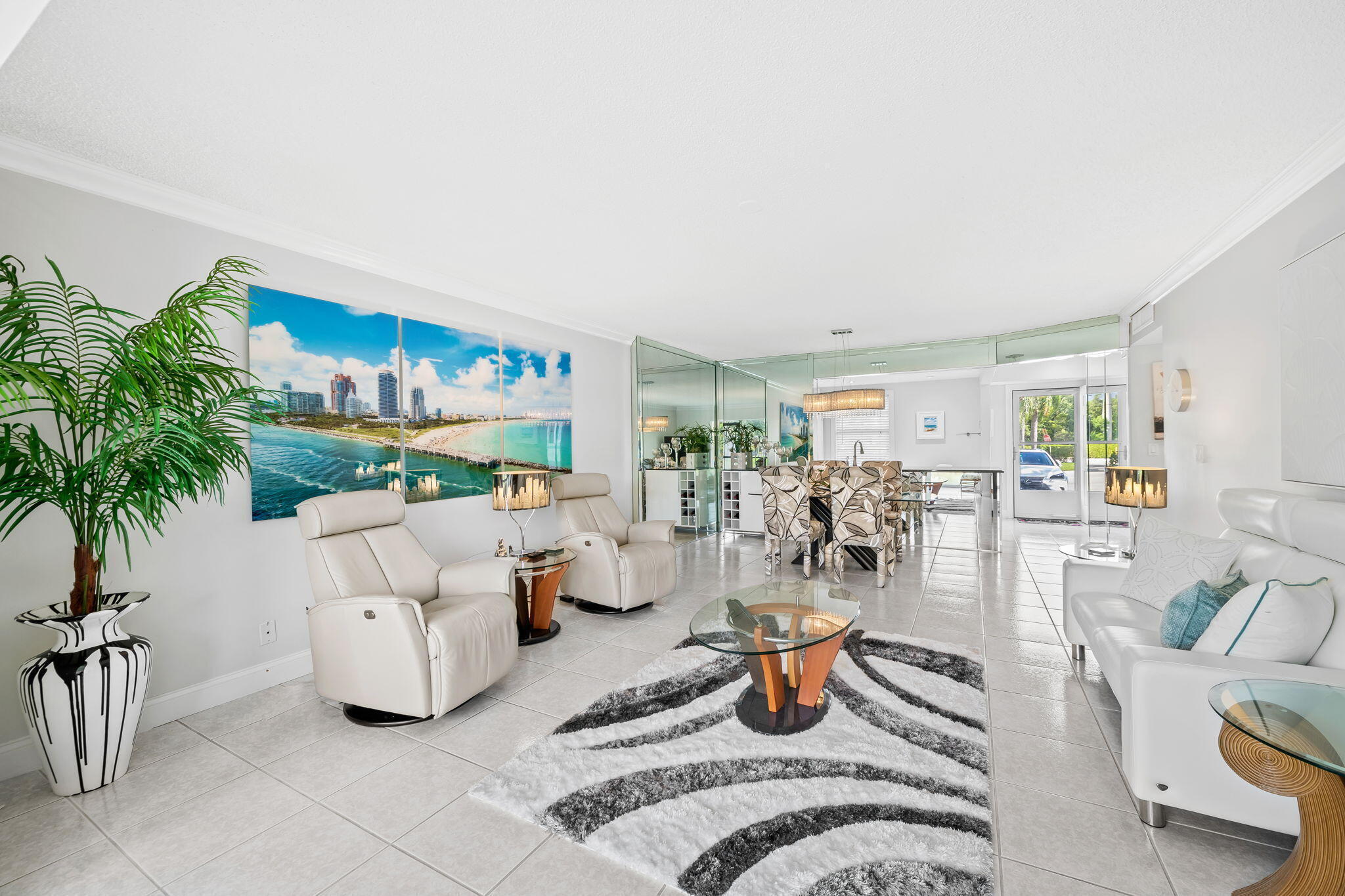 170 SE 5TH #103, Dania Beach FL 33004