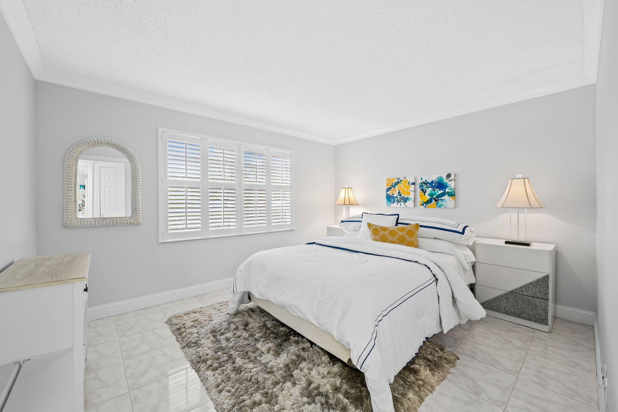 170 SE 5TH #103, Dania Beach FL 33004
